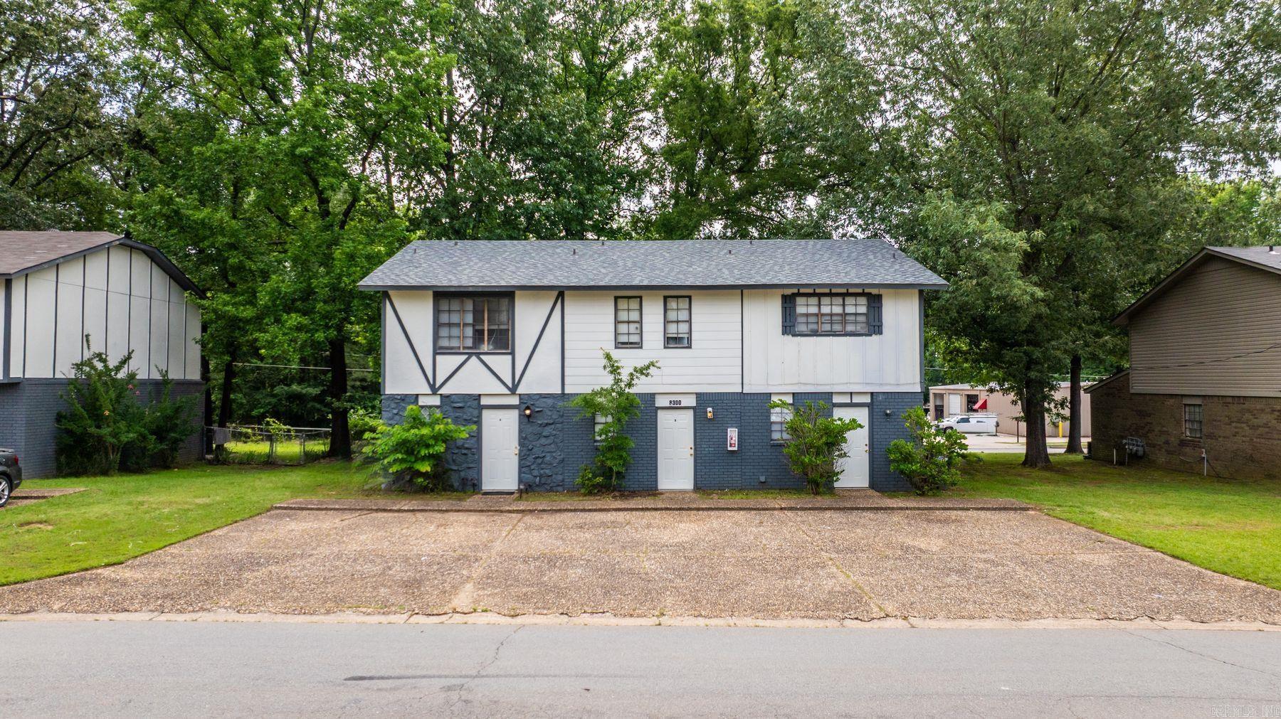 8300 Woodview Dr Drive