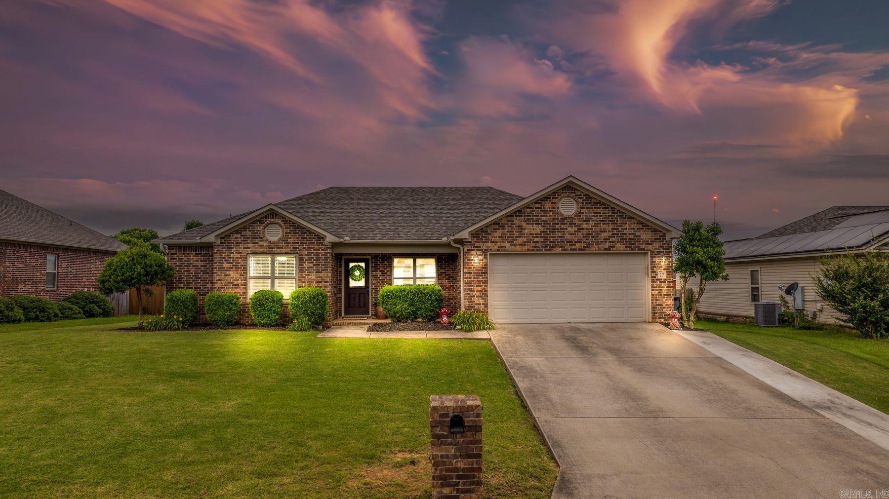 27 Magnolia Lane