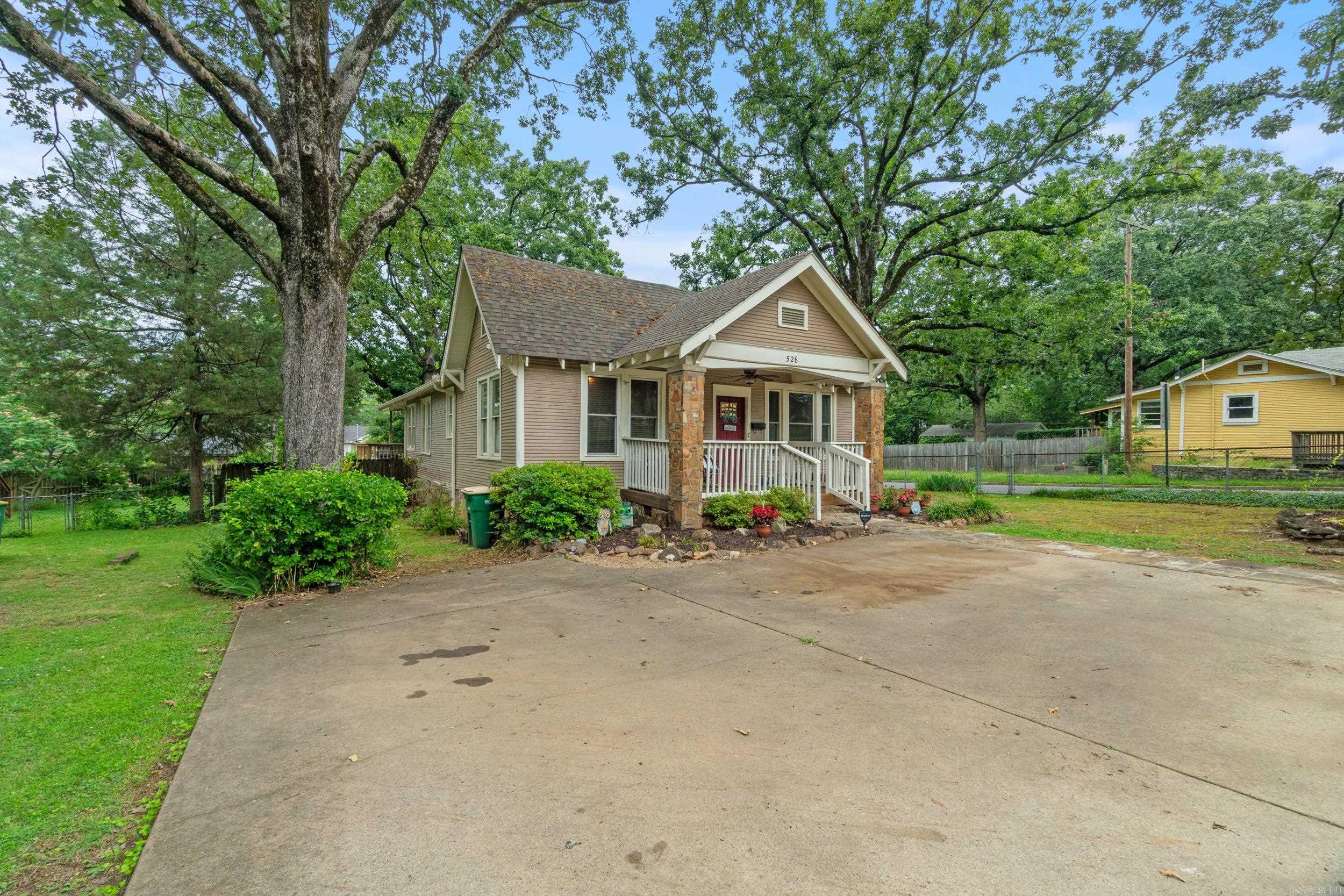 526 N Tyler