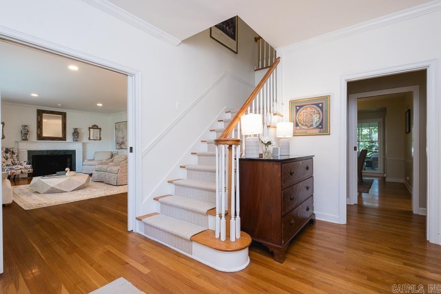 5336 N Grandview