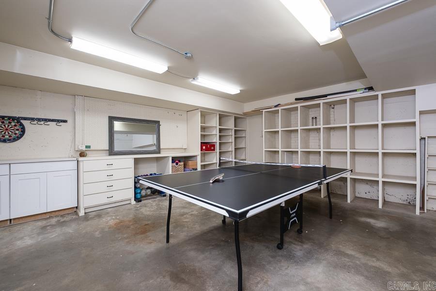 5336 N Grandview