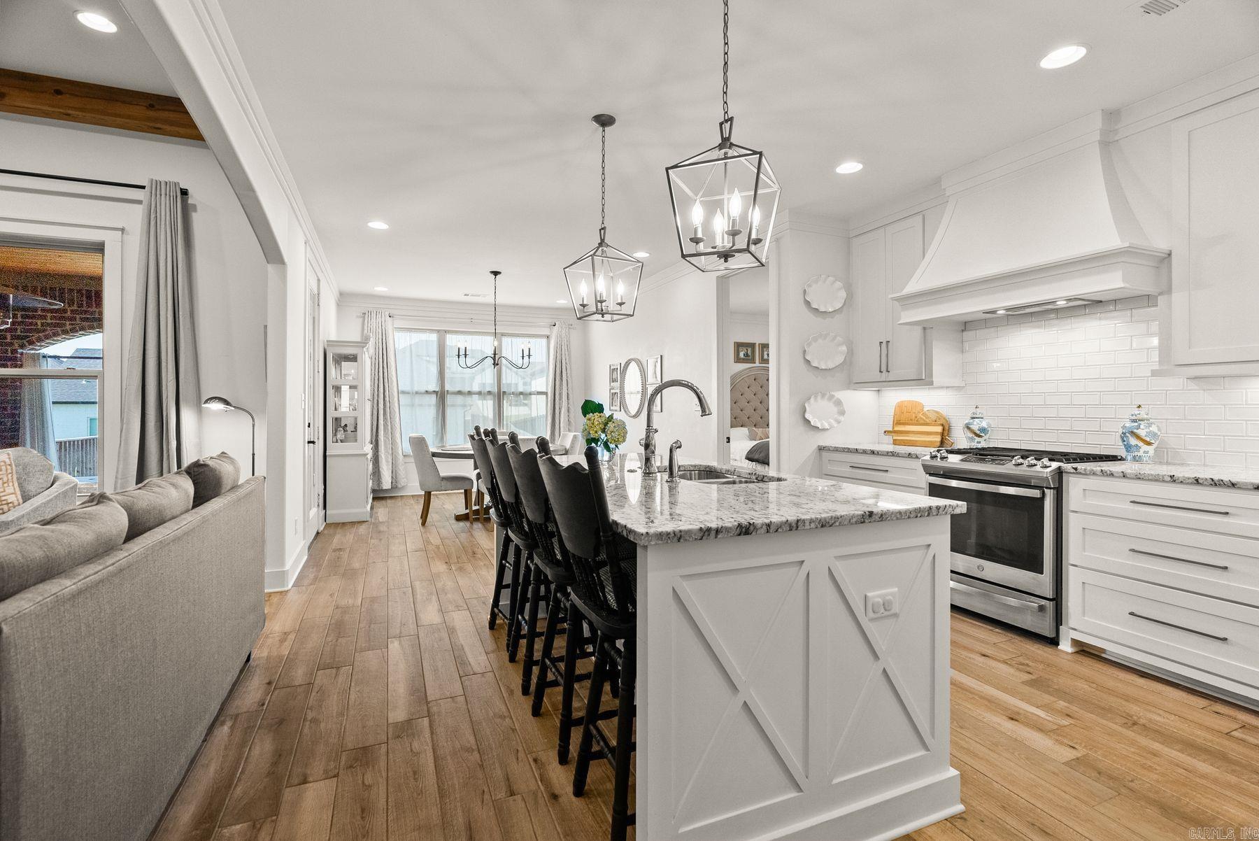 9844 Cliffside Dr Drive