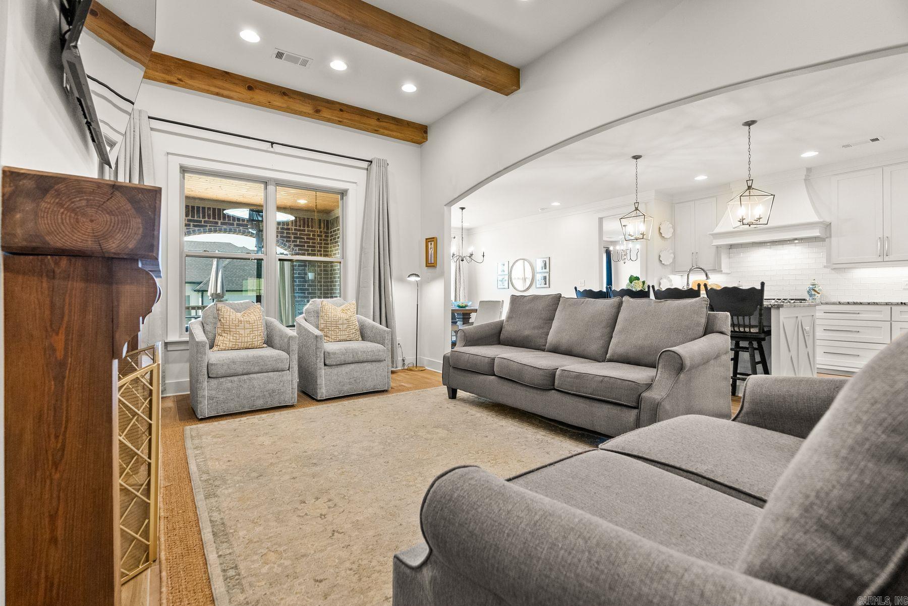 9844 Cliffside Dr Drive