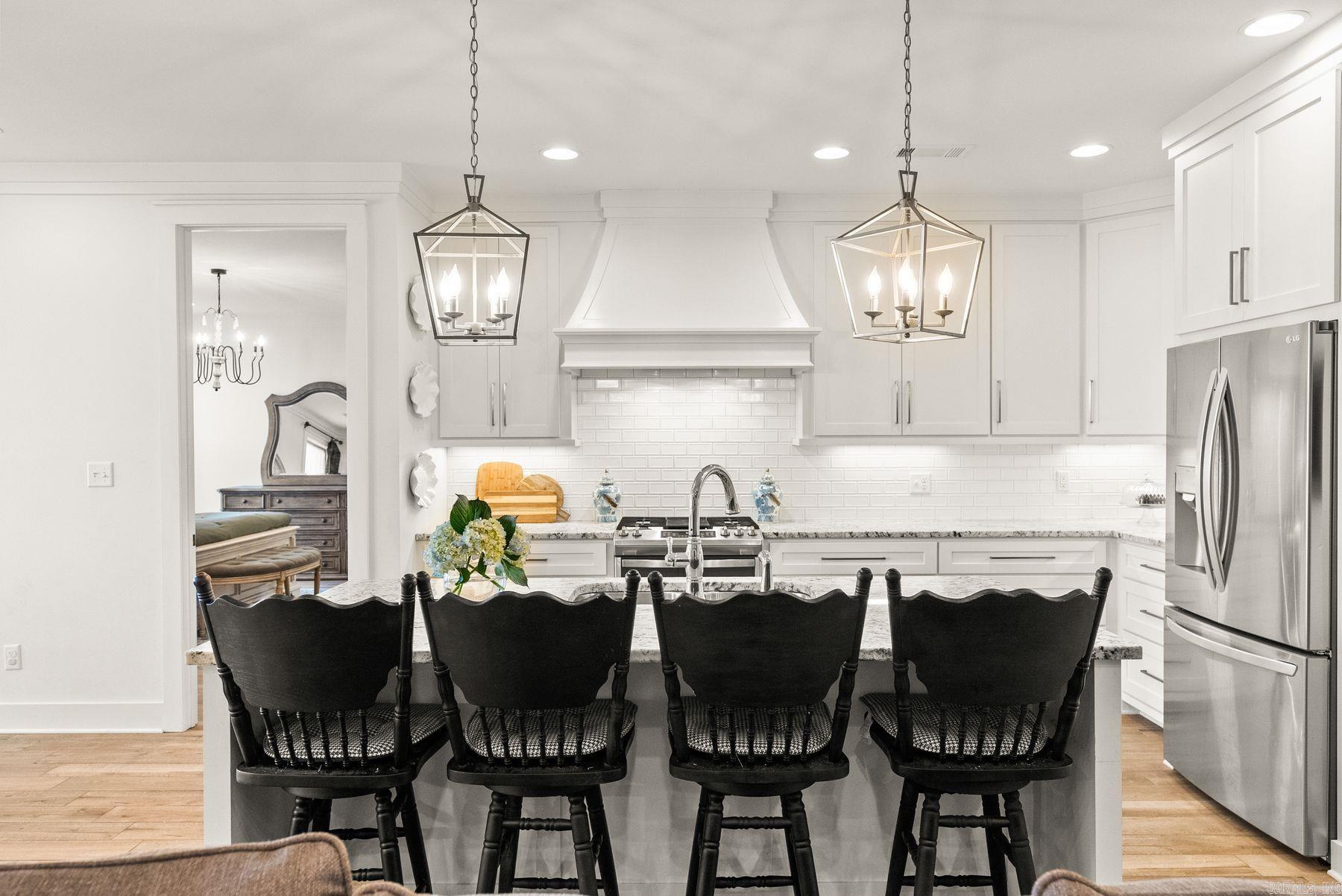 9844 Cliffside Dr Drive