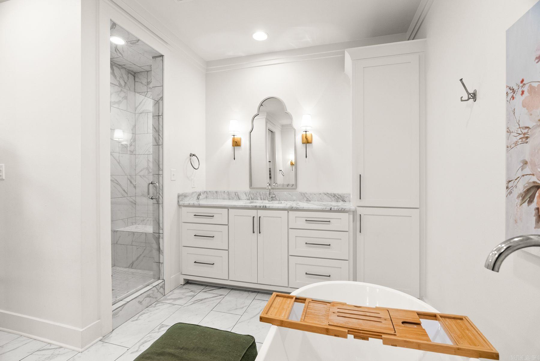 9844 Cliffside Dr Drive