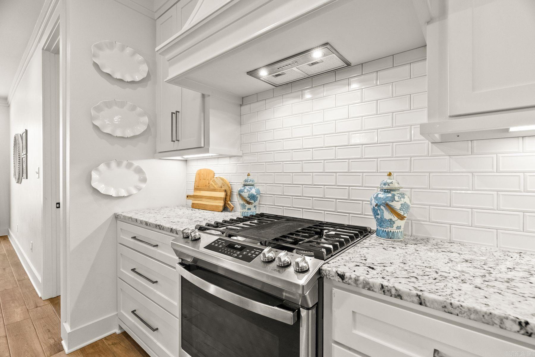 9844 Cliffside Dr Drive