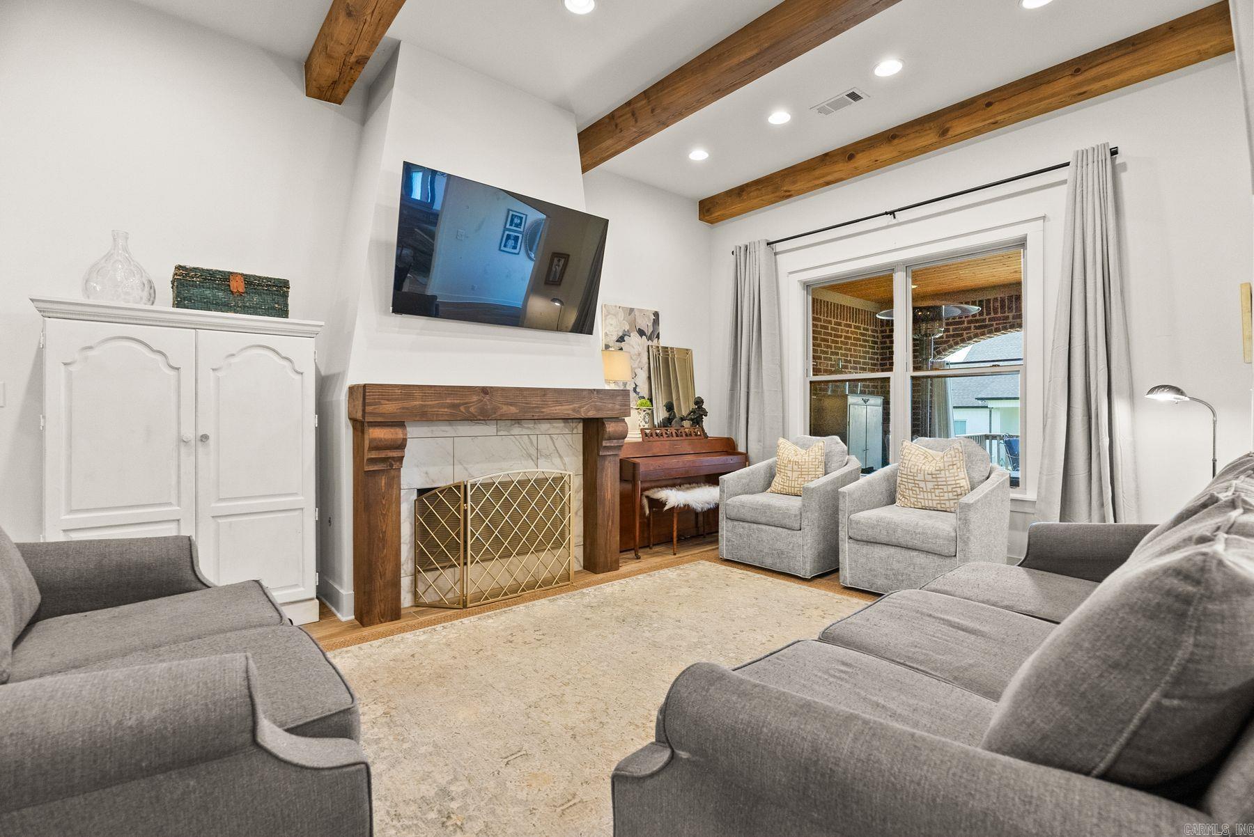 9844 Cliffside Dr Drive