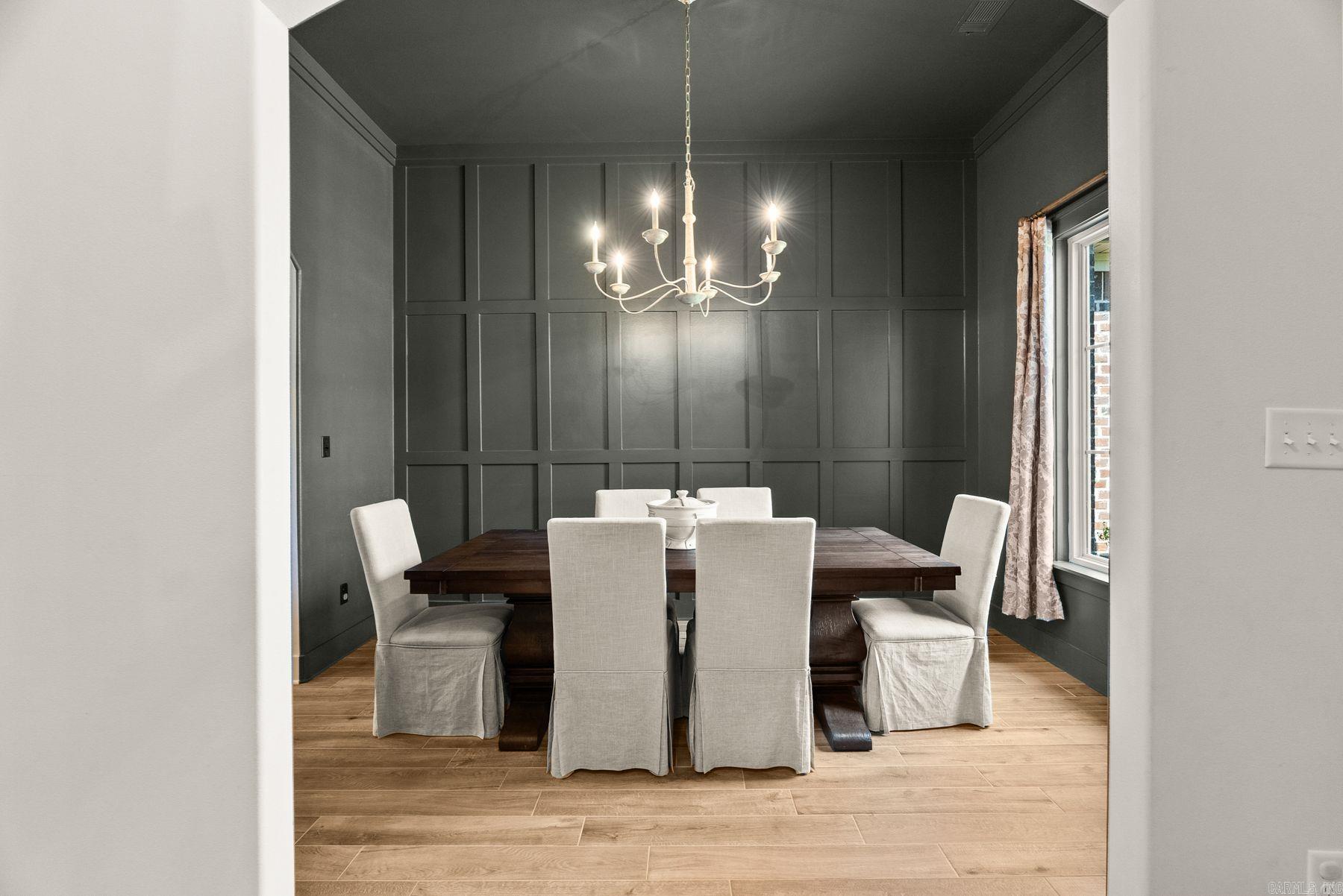 9844 Cliffside Dr Drive