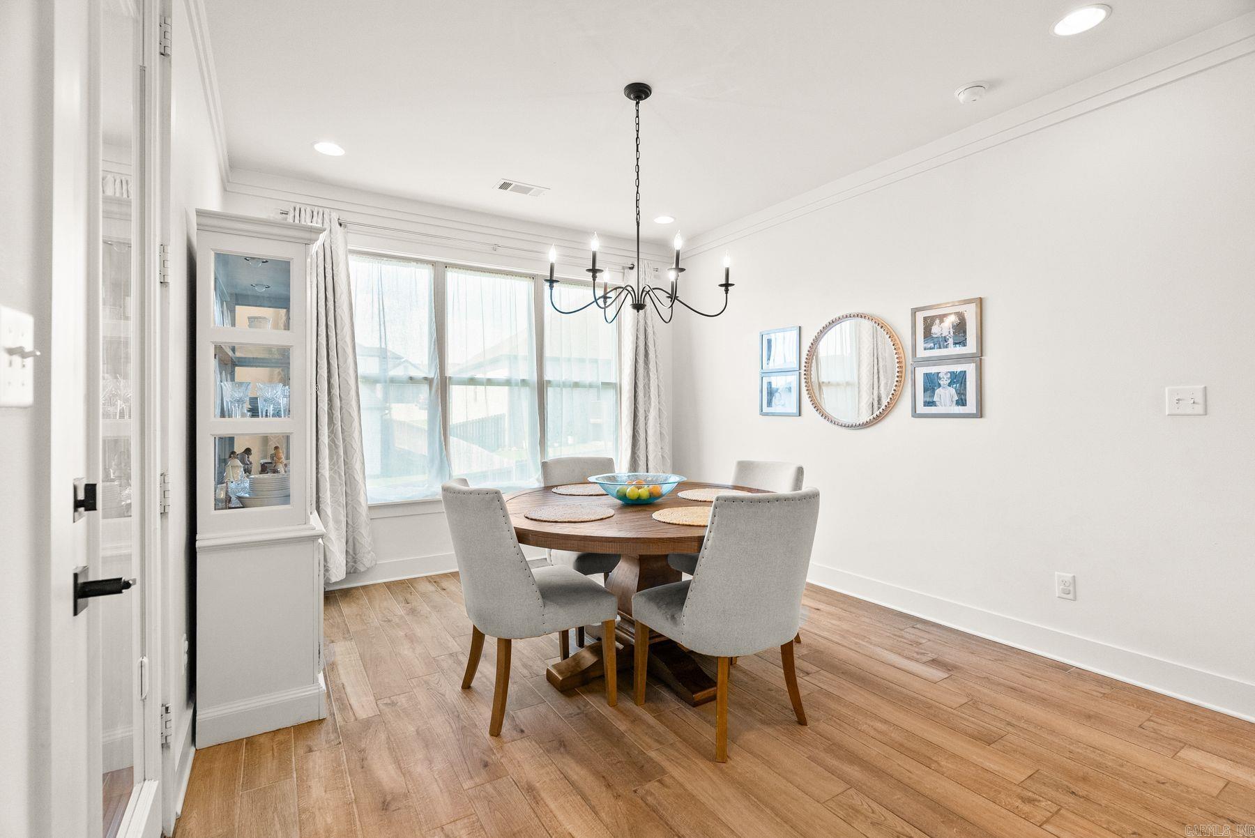 9844 Cliffside Dr Drive