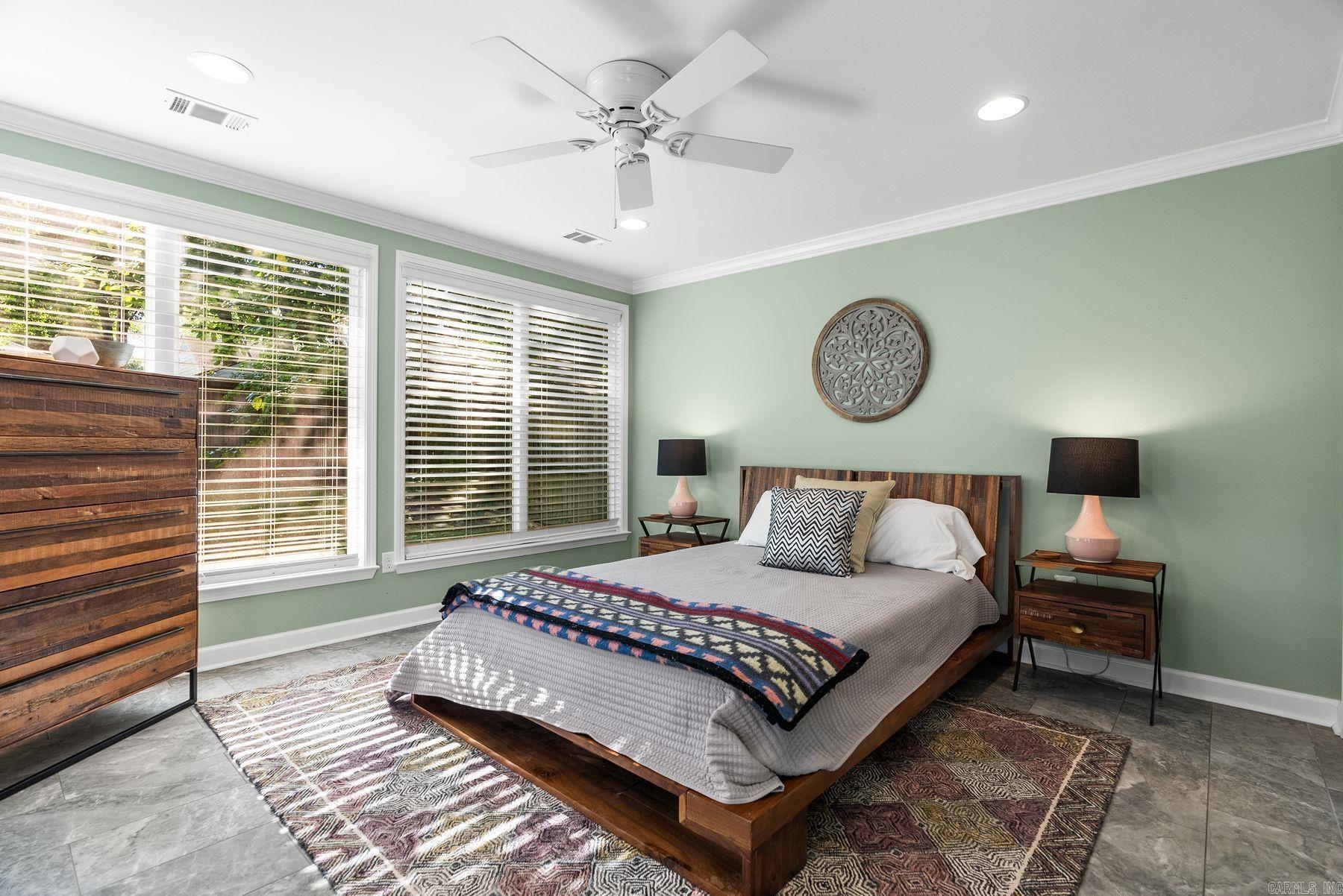 2221 N Cleveland St Street