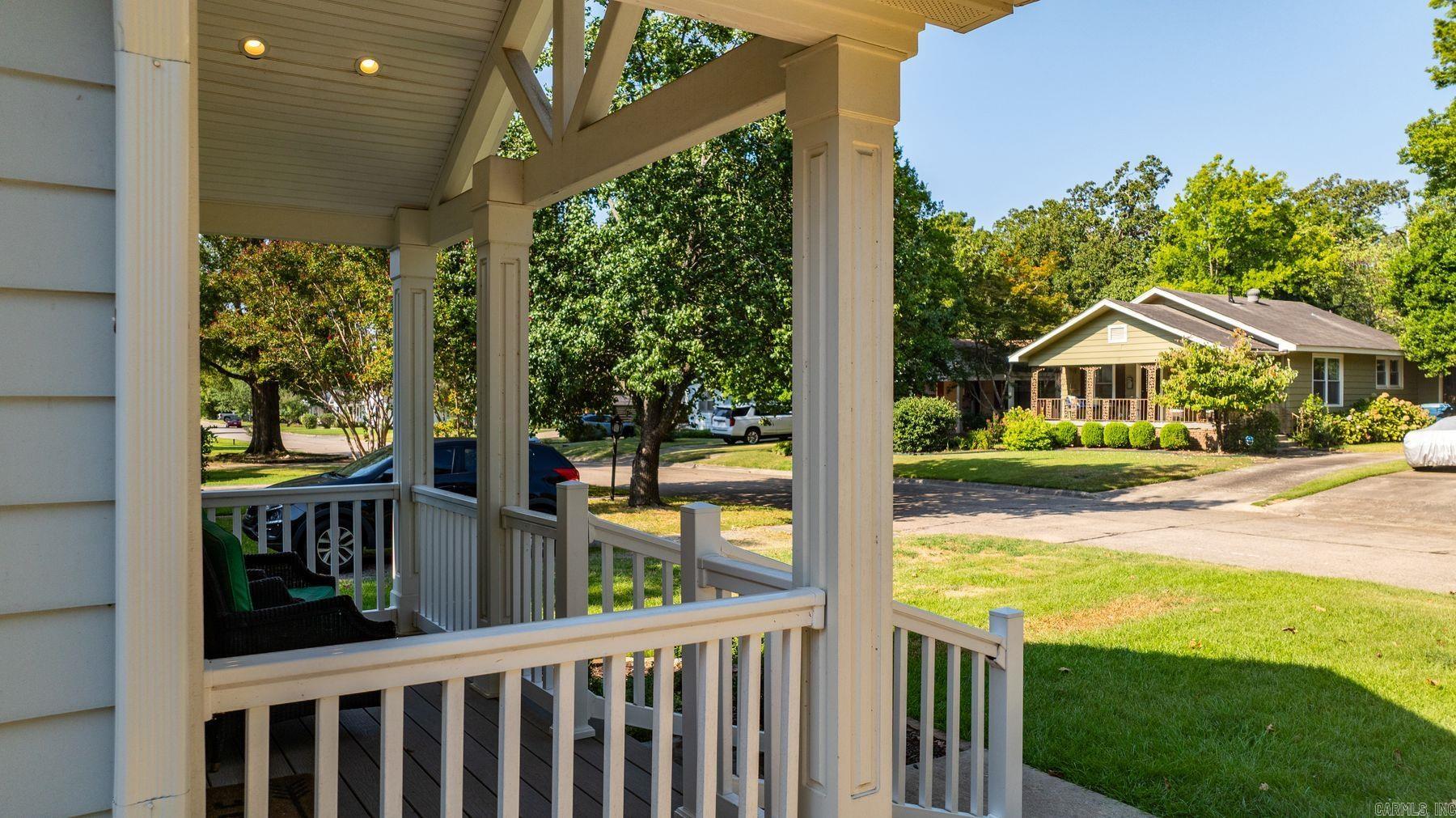 2221 N Cleveland St Street