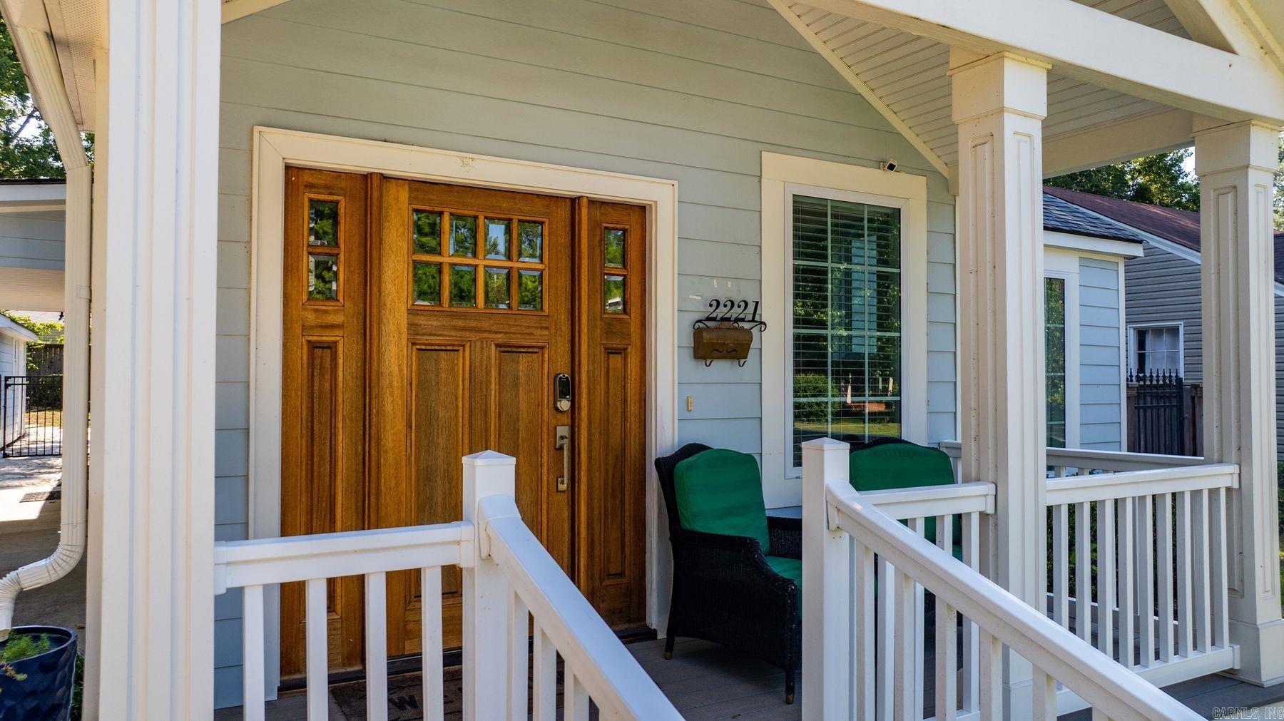 2221 N Cleveland St Street