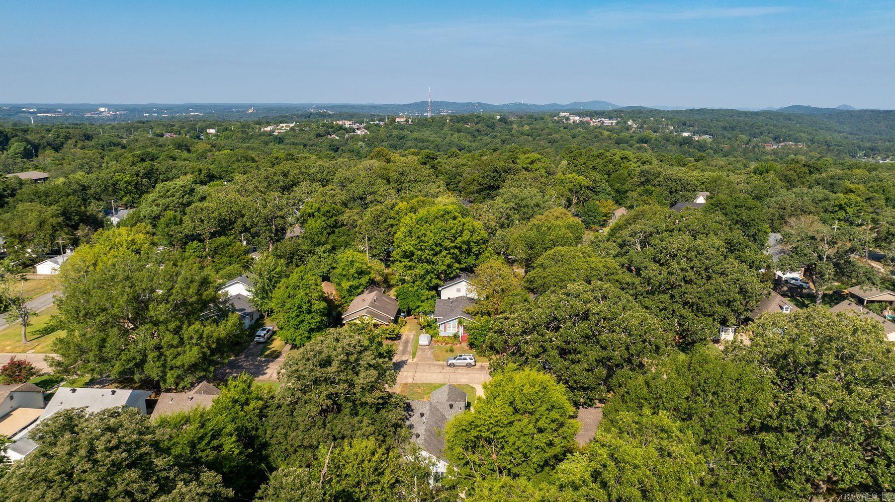 2221 N Cleveland St Street