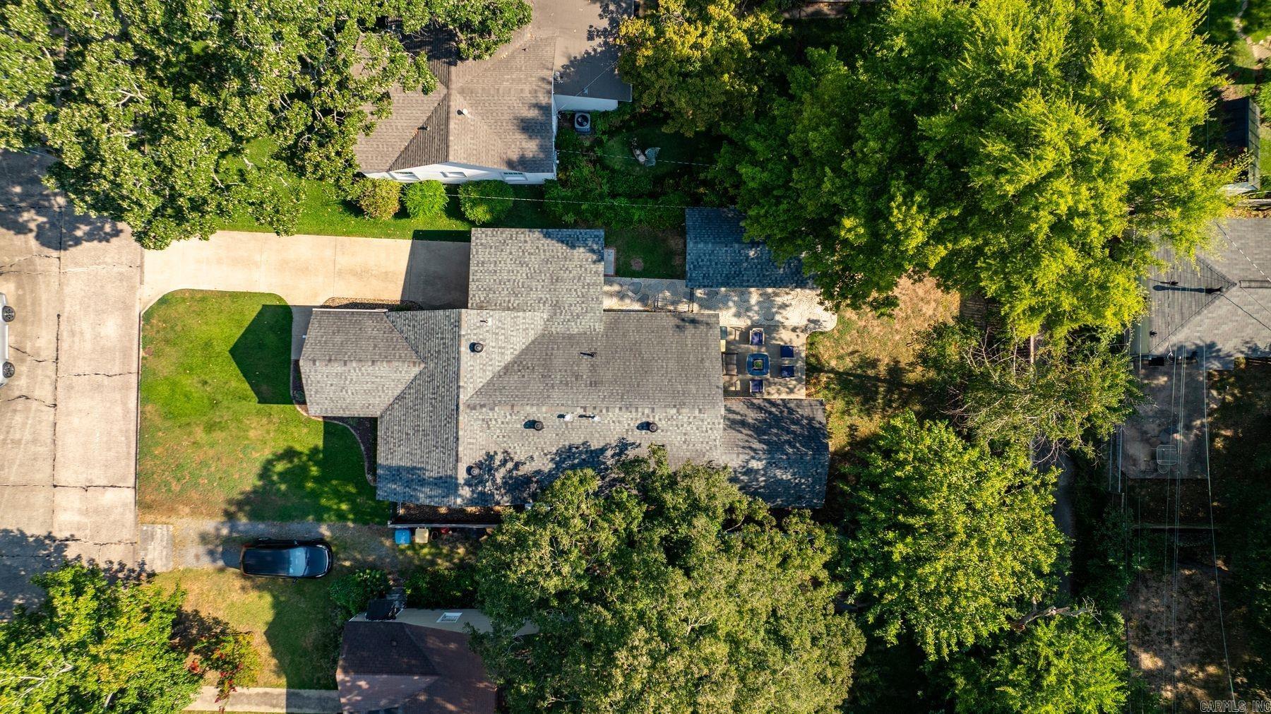 2221 N Cleveland St Street