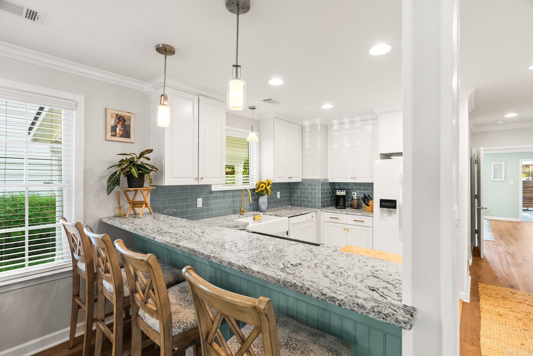 2221 N Cleveland St Street