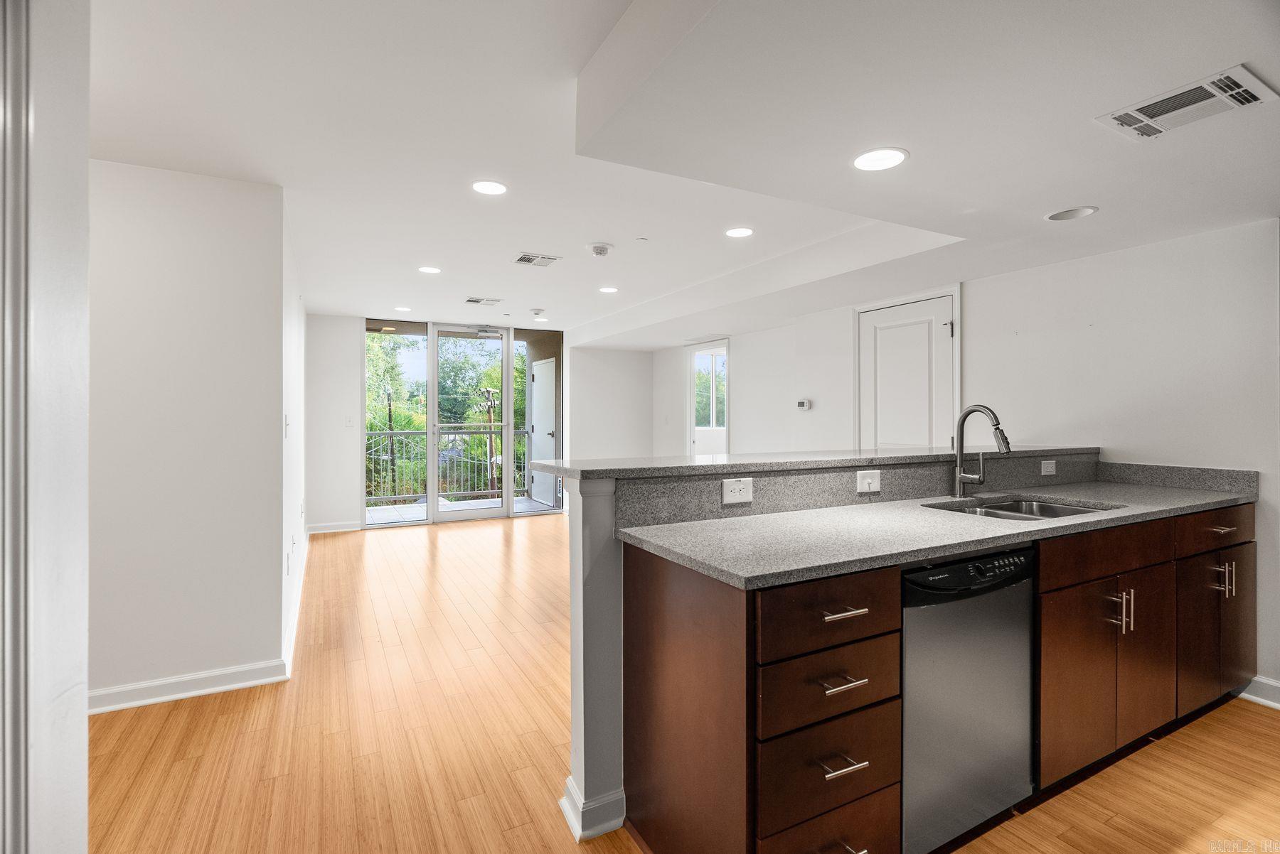 3700 Cantrell Rd #308