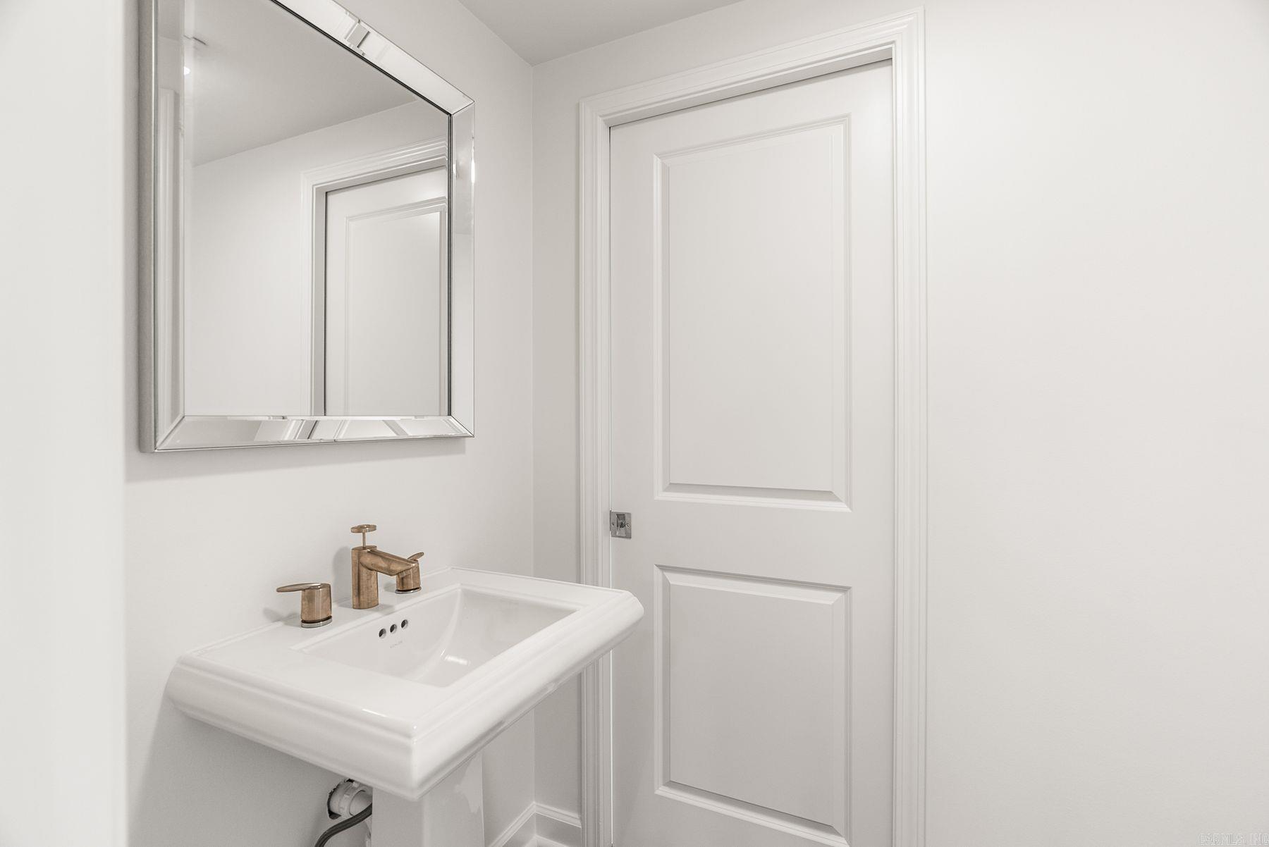 3700 Cantrell Rd #308