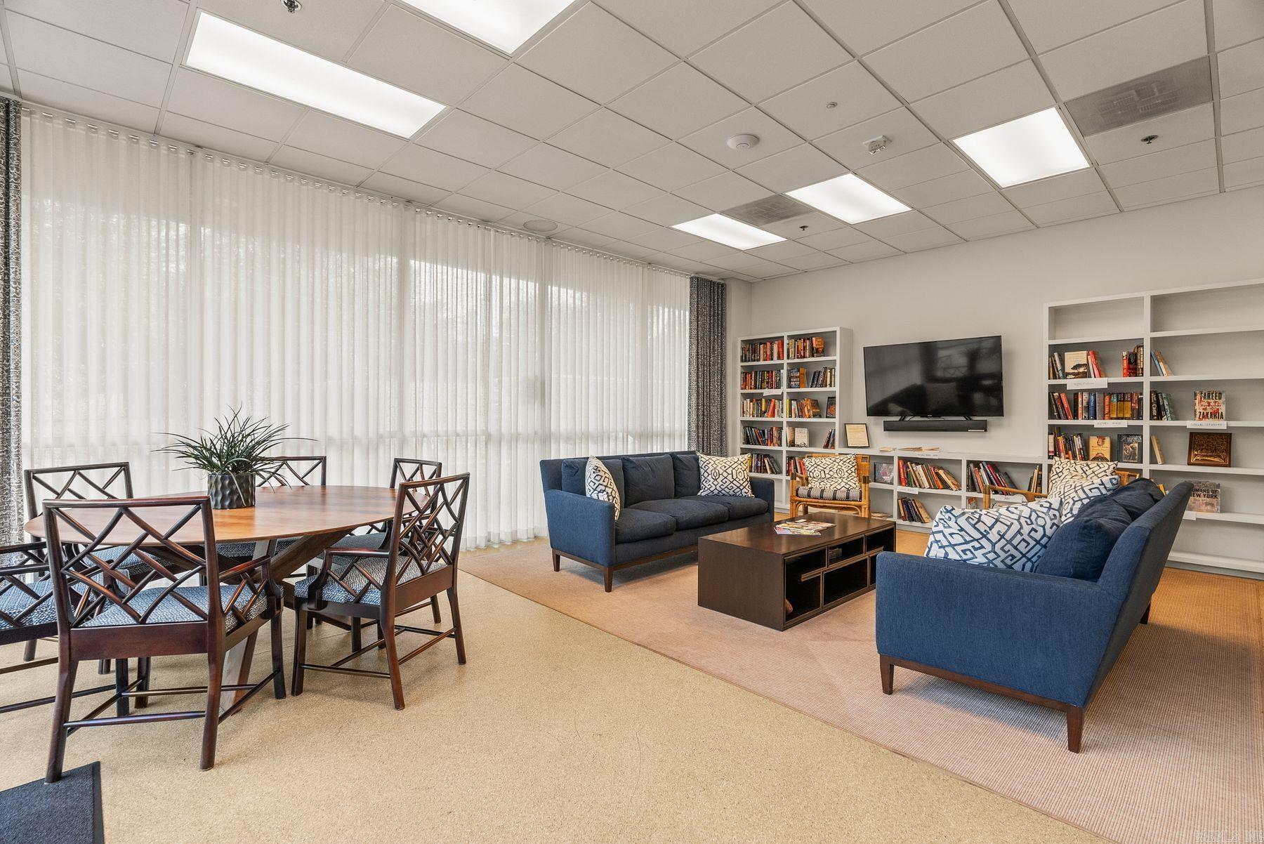 3700 Cantrell Rd #308