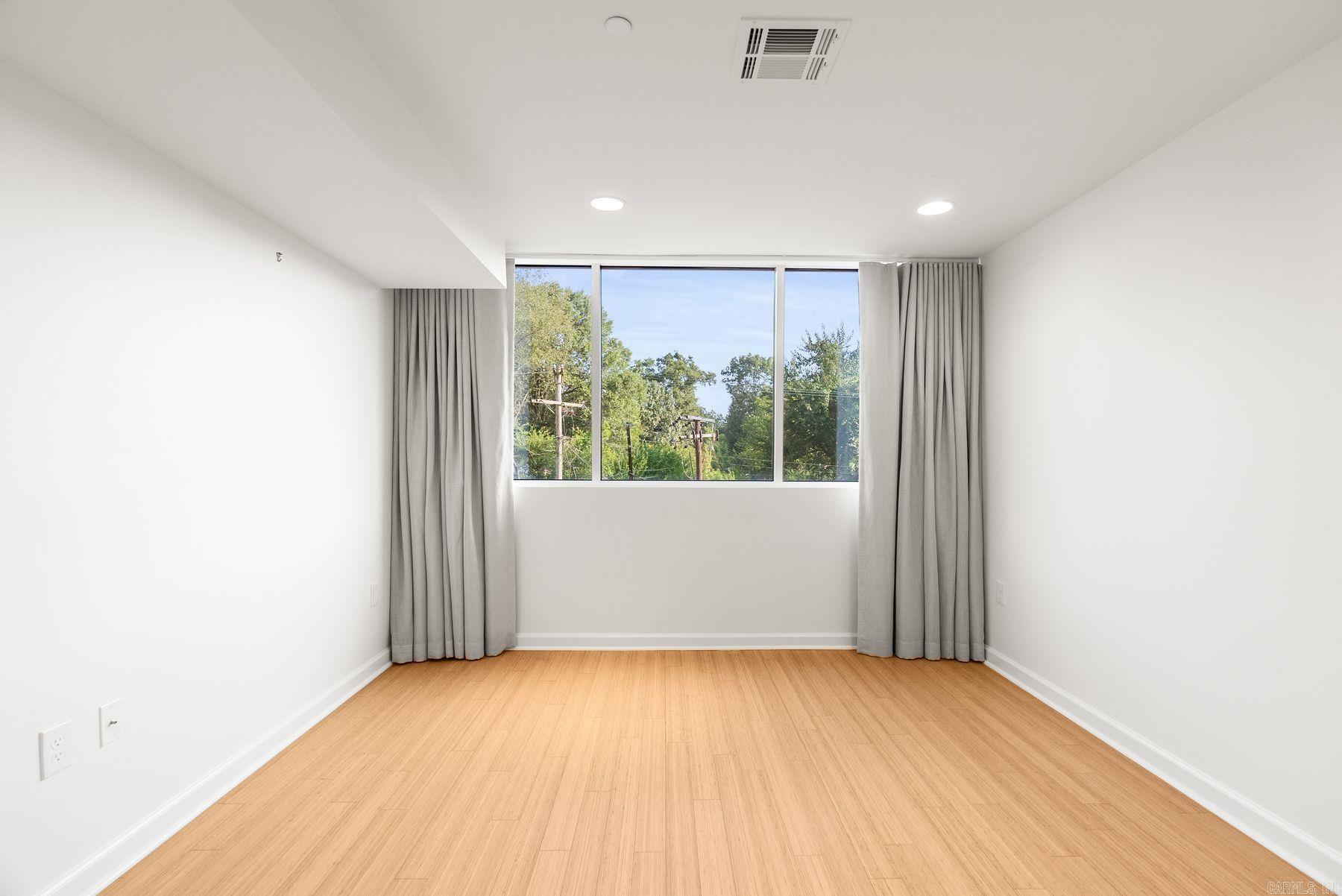 3700 Cantrell Rd #308