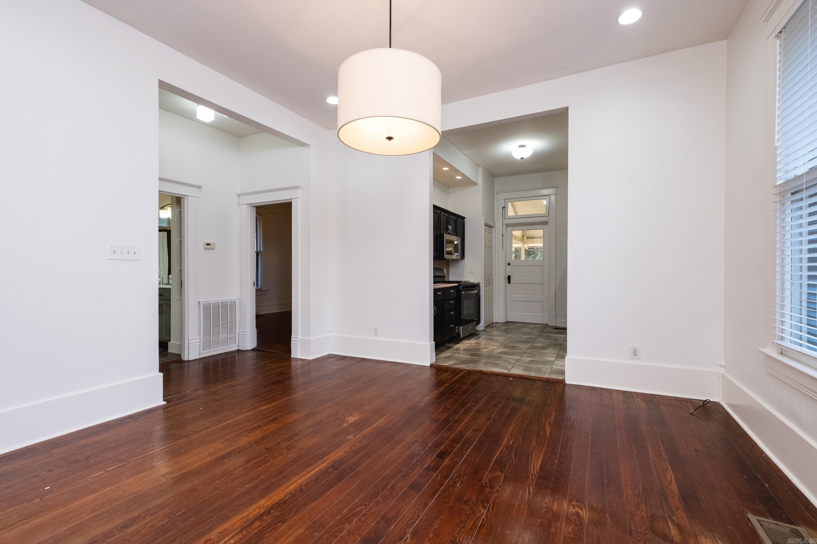 305 Booker Street