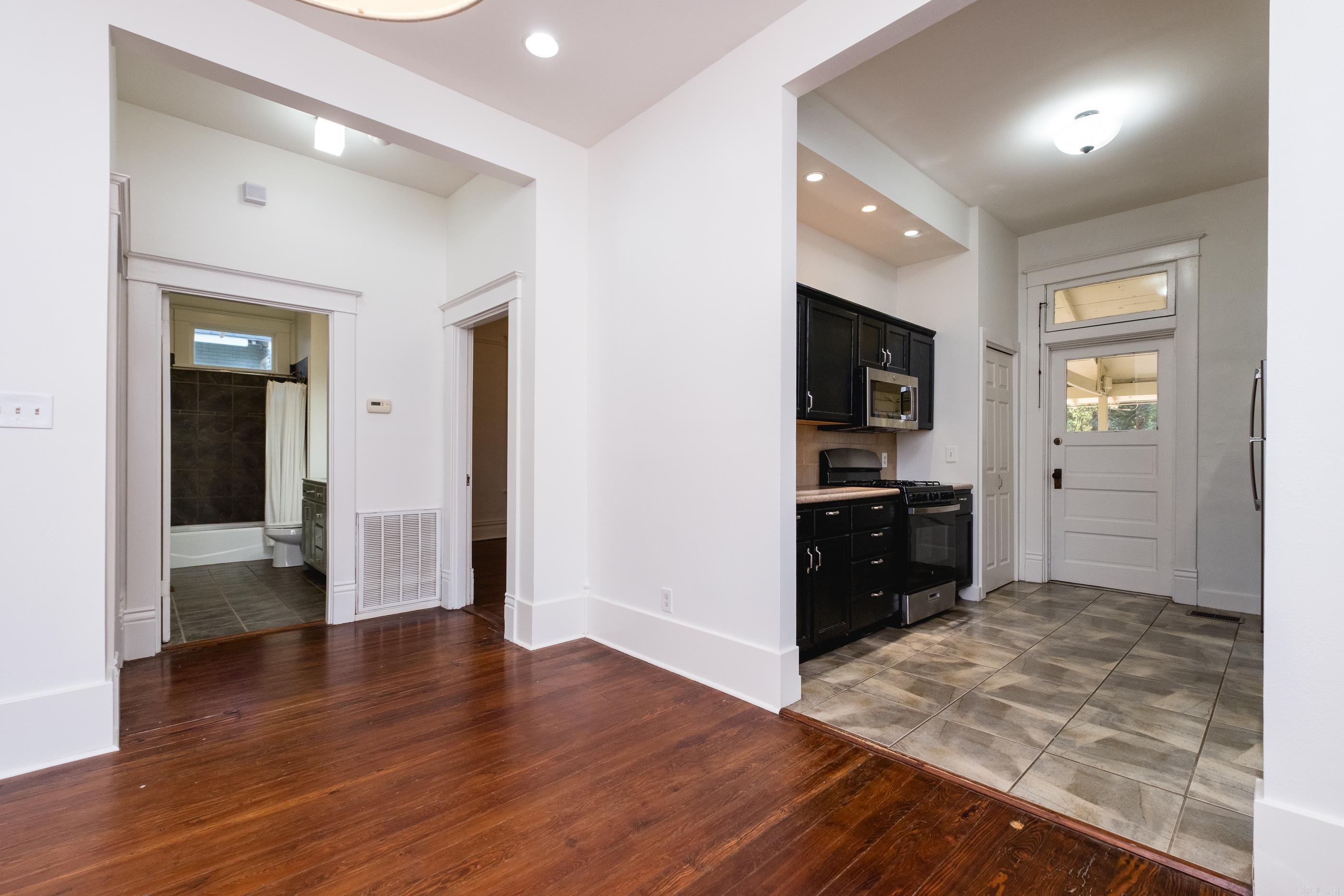 305 Booker Street