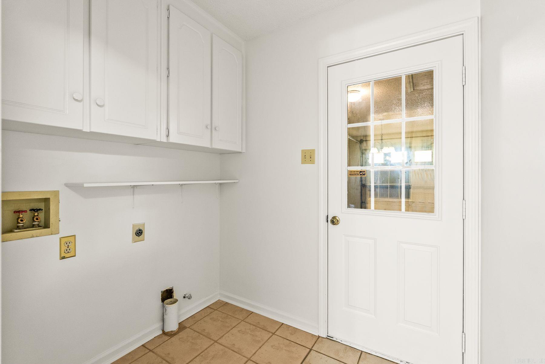 711 Chaucer Cove