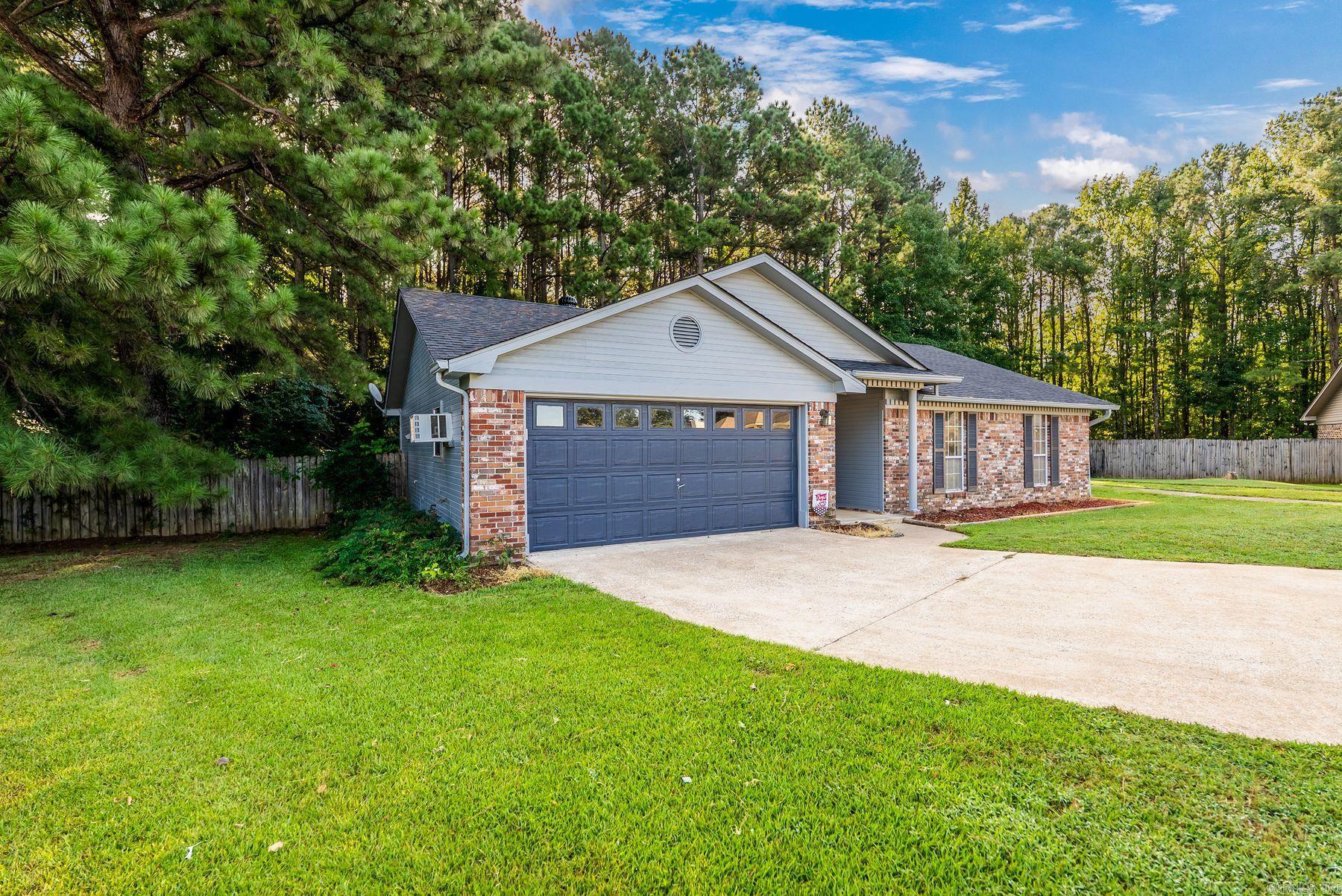 711 Chaucer Cove