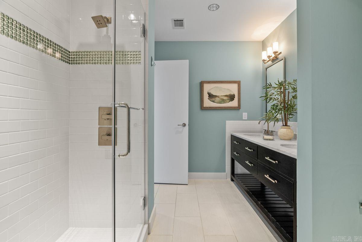 5 Statehouse Plaza 7B