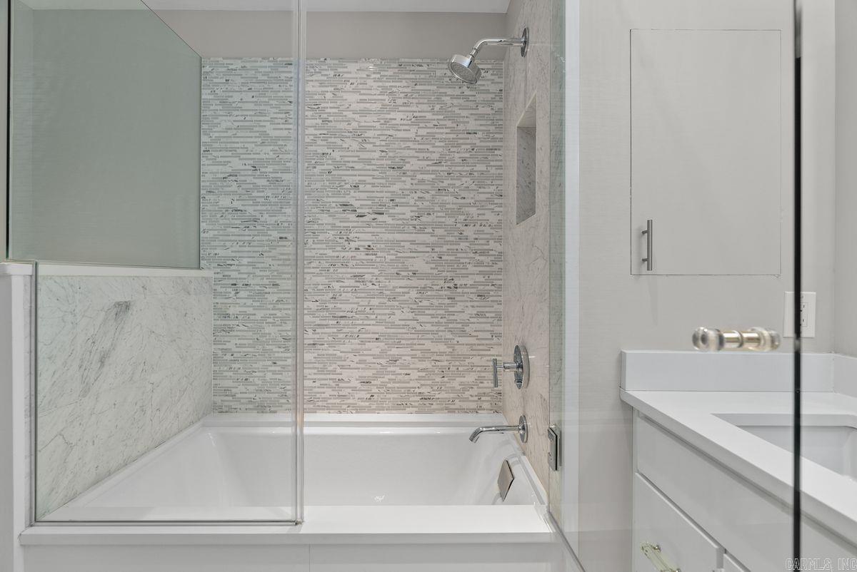 5 Statehouse Plaza 7B