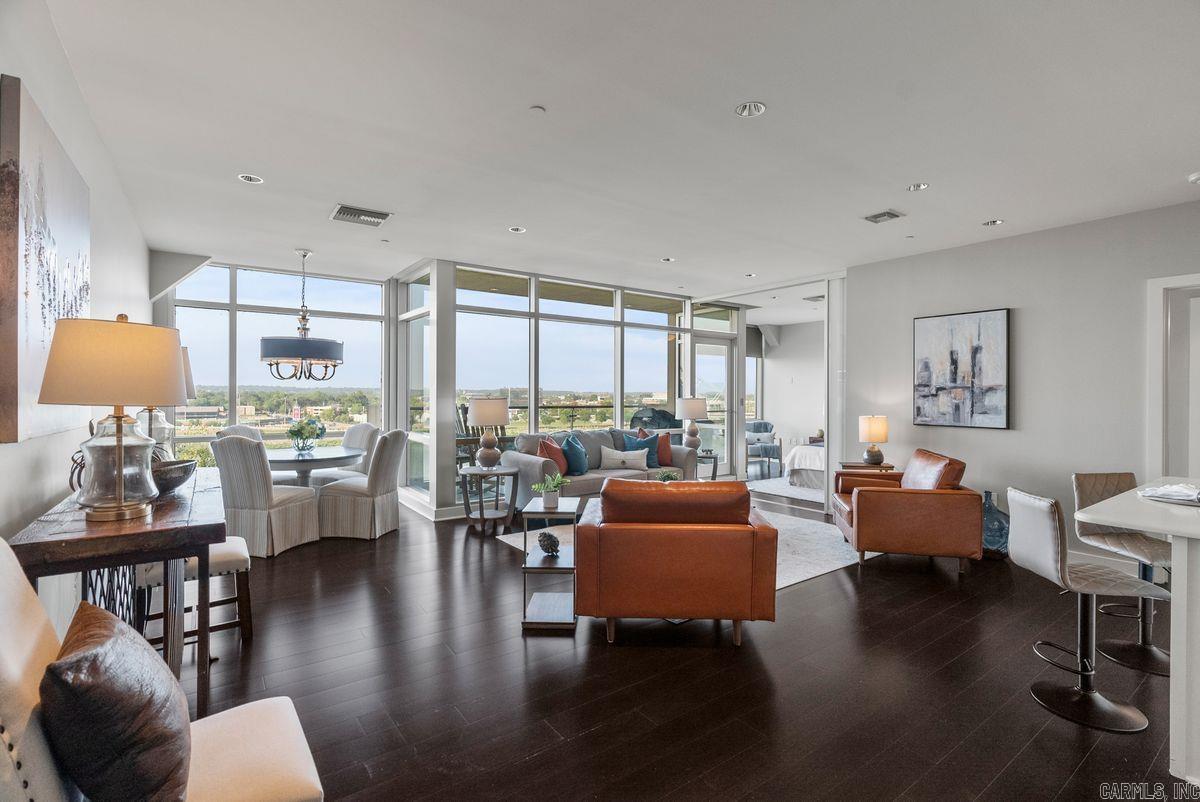 5 Statehouse Plaza 7B