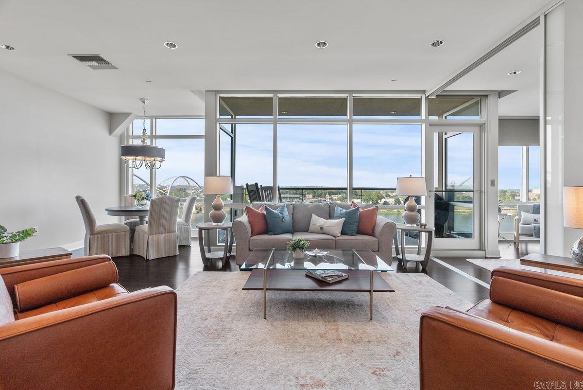 5 Statehouse Plaza 7B