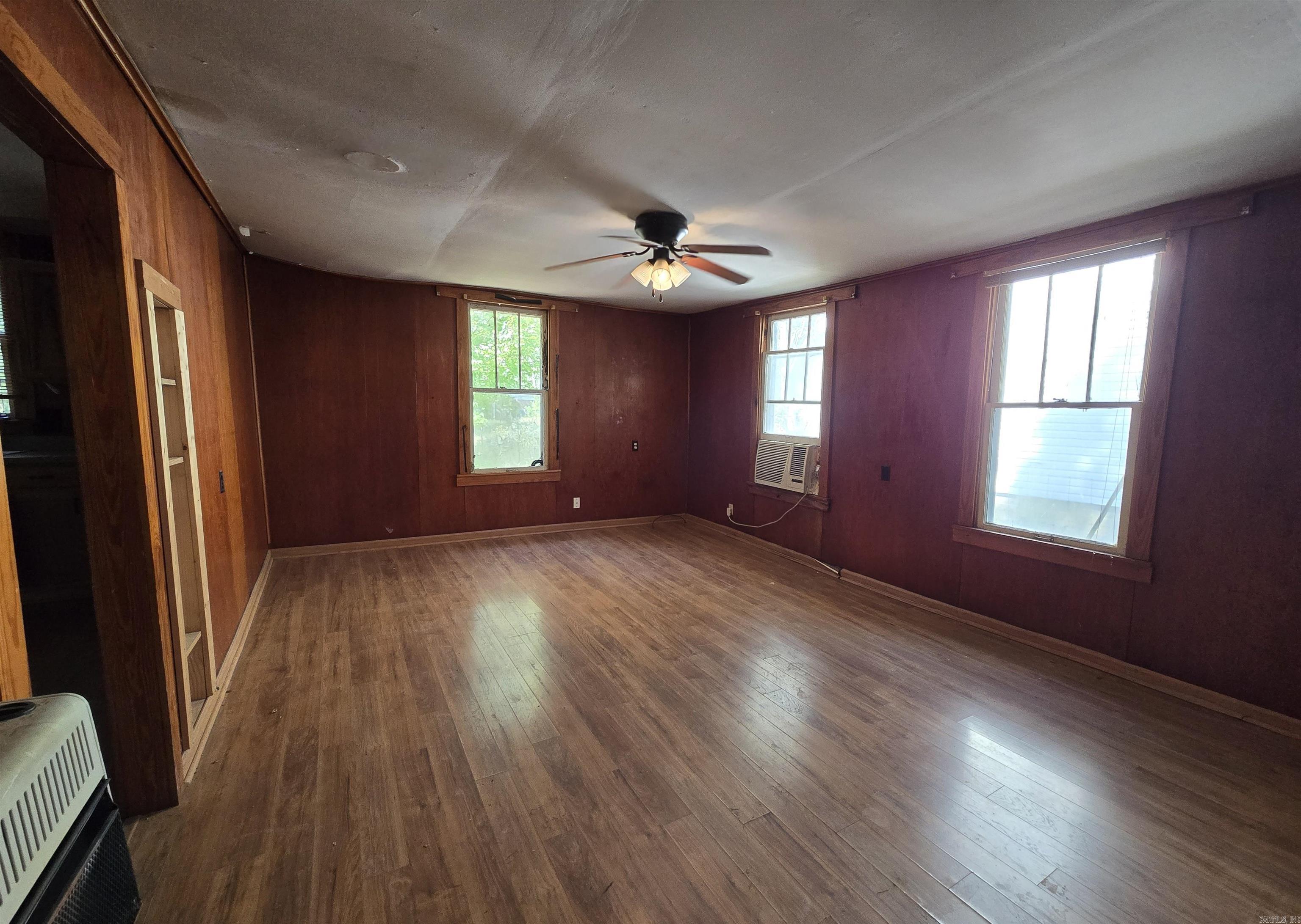 10 Pecan Lake