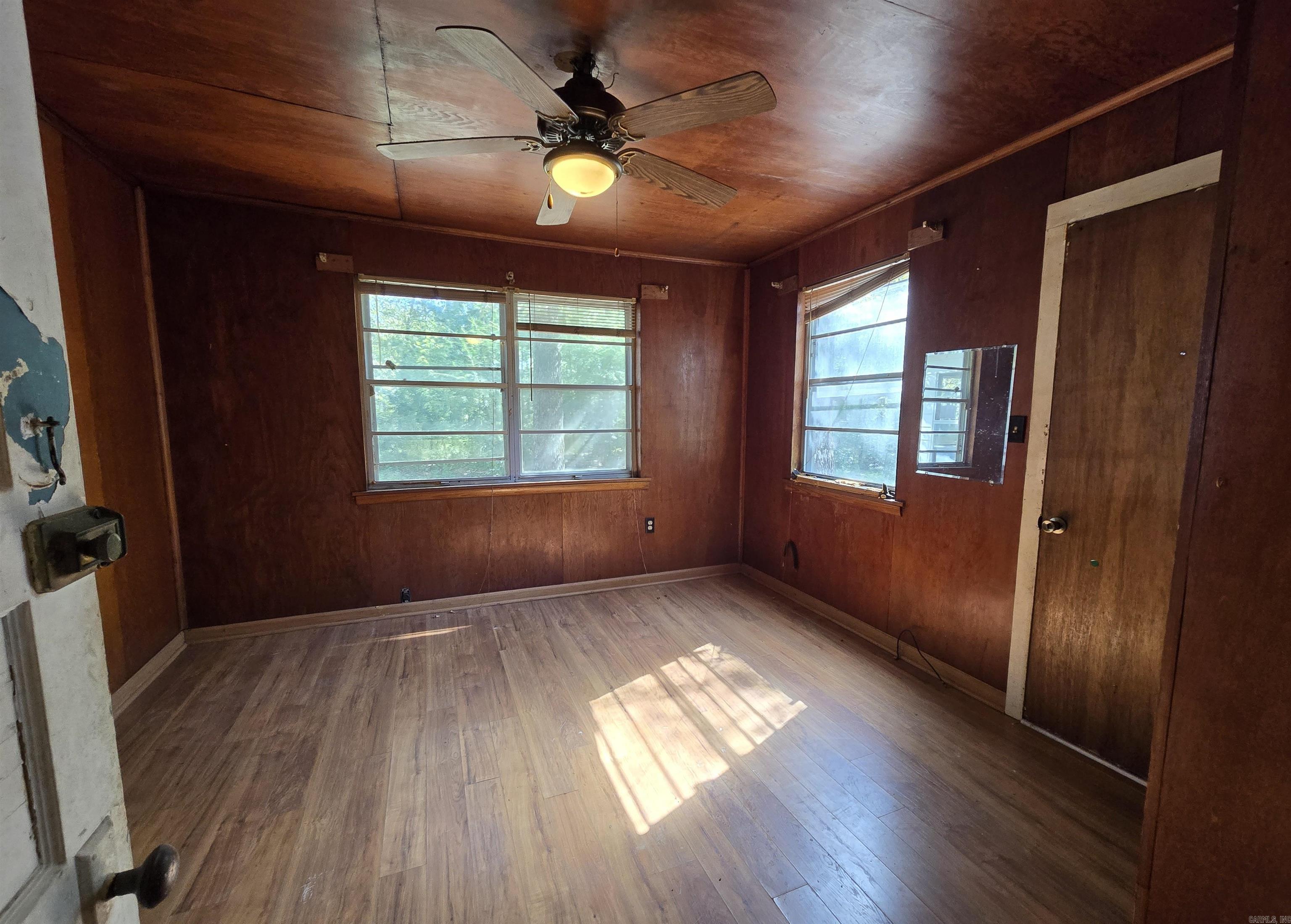 10 Pecan Lake