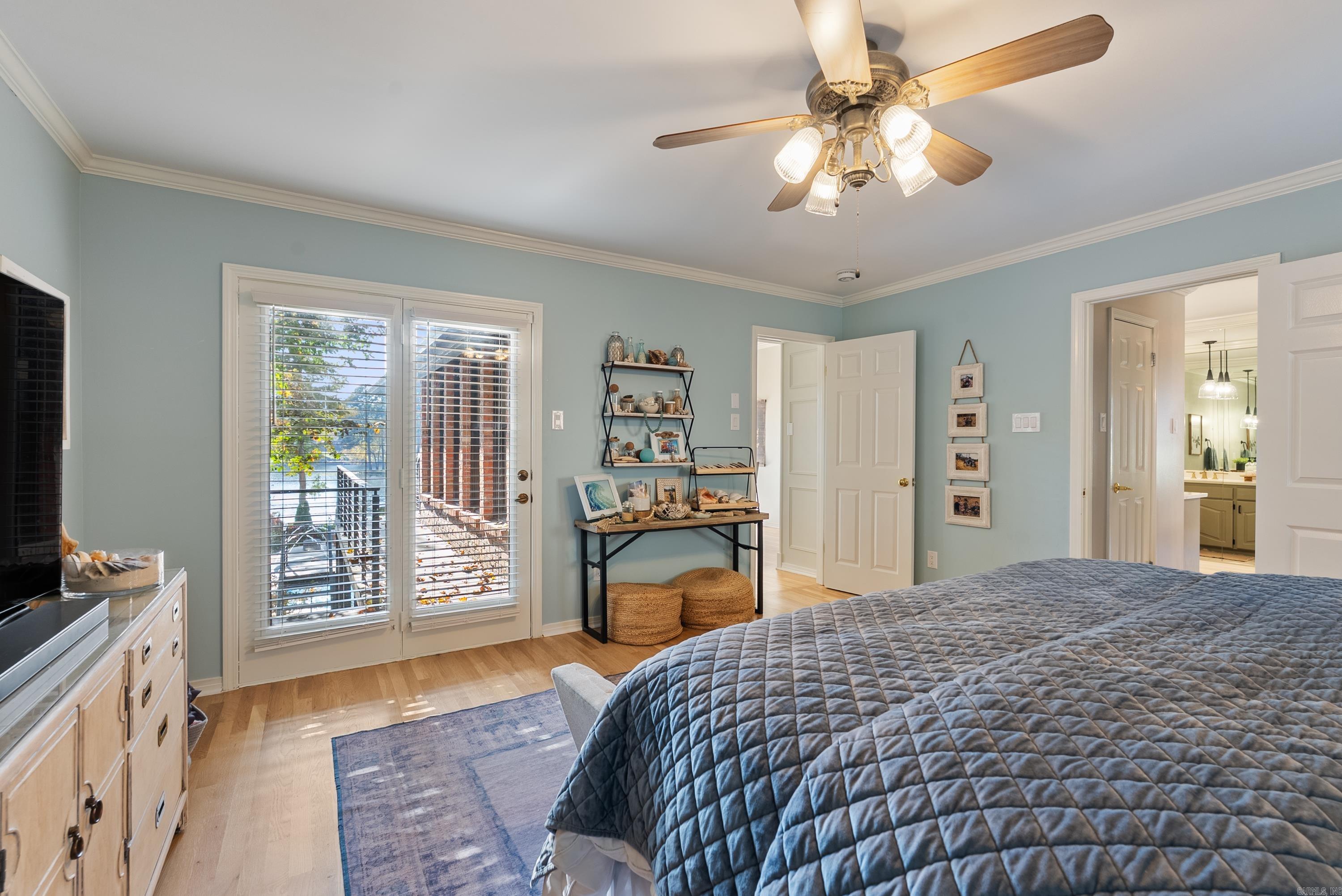 31 E Lake Drive
