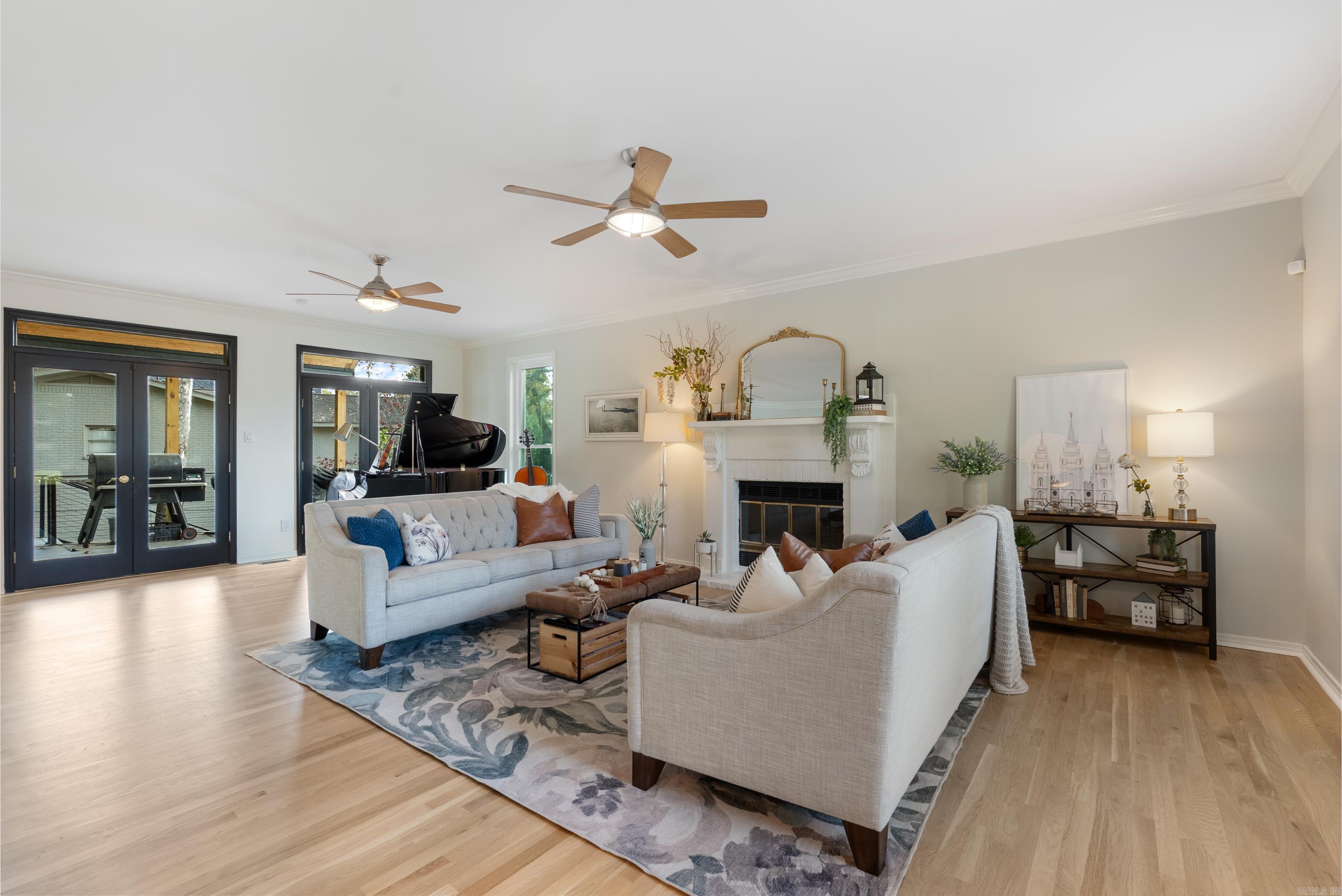 31 E Lake Drive