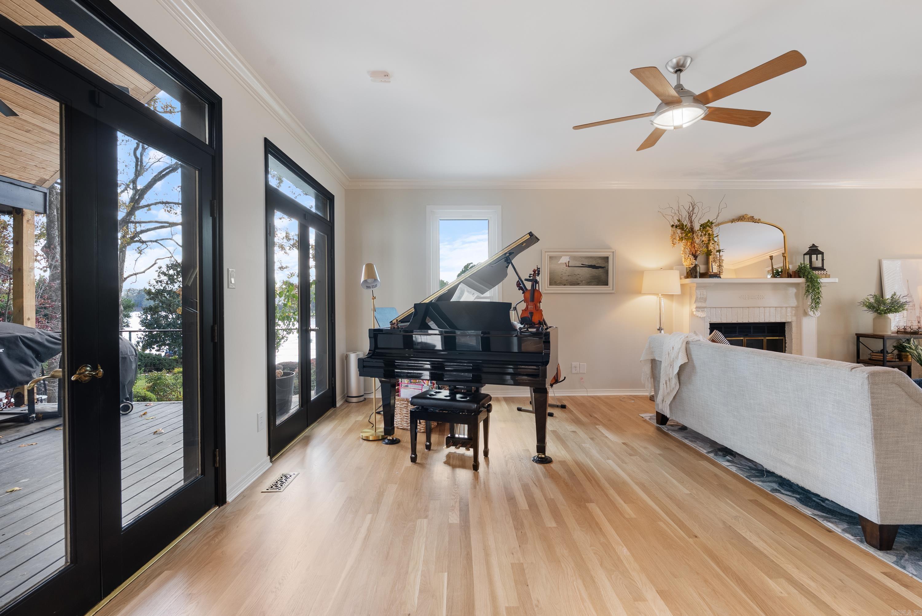 31 E Lake Drive