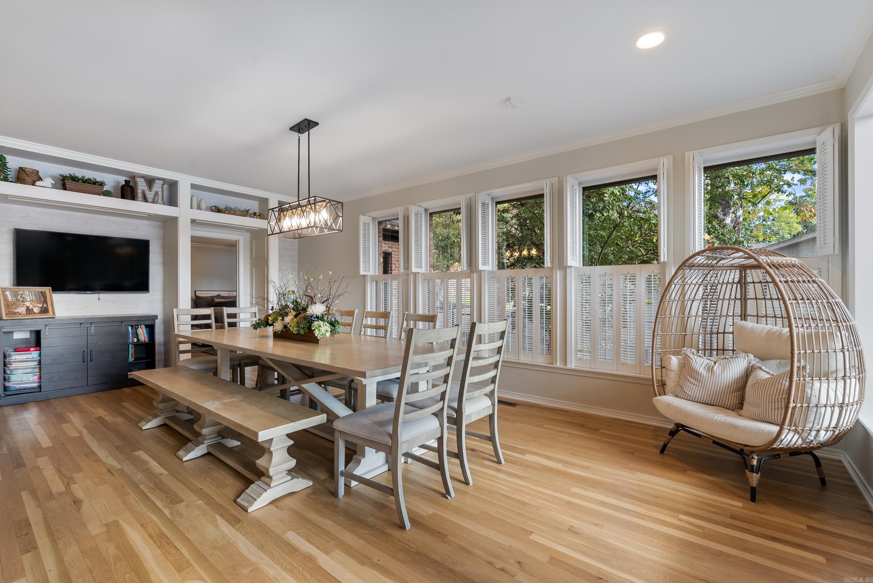 31 E Lake Drive