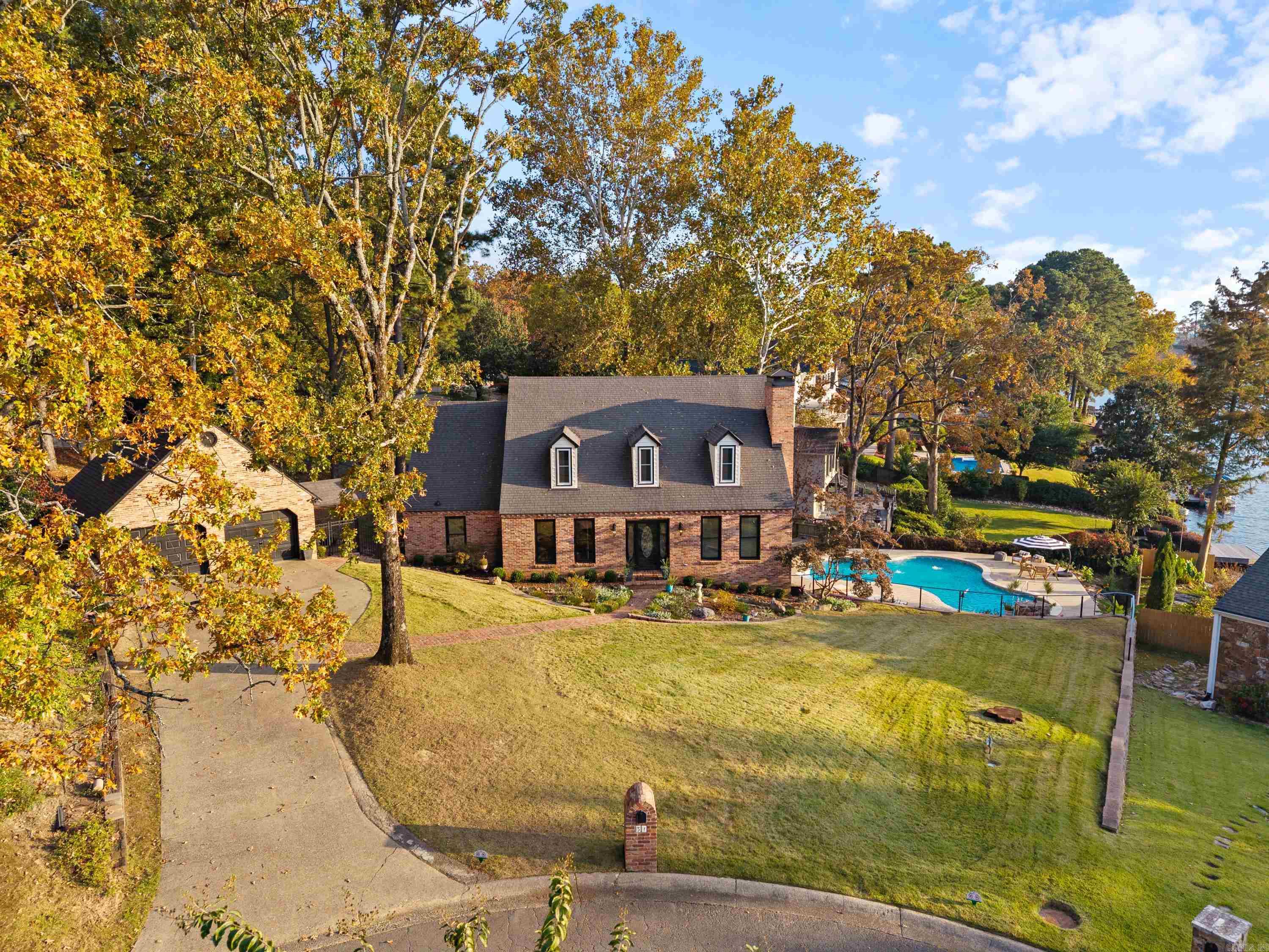 31 E Lake Drive