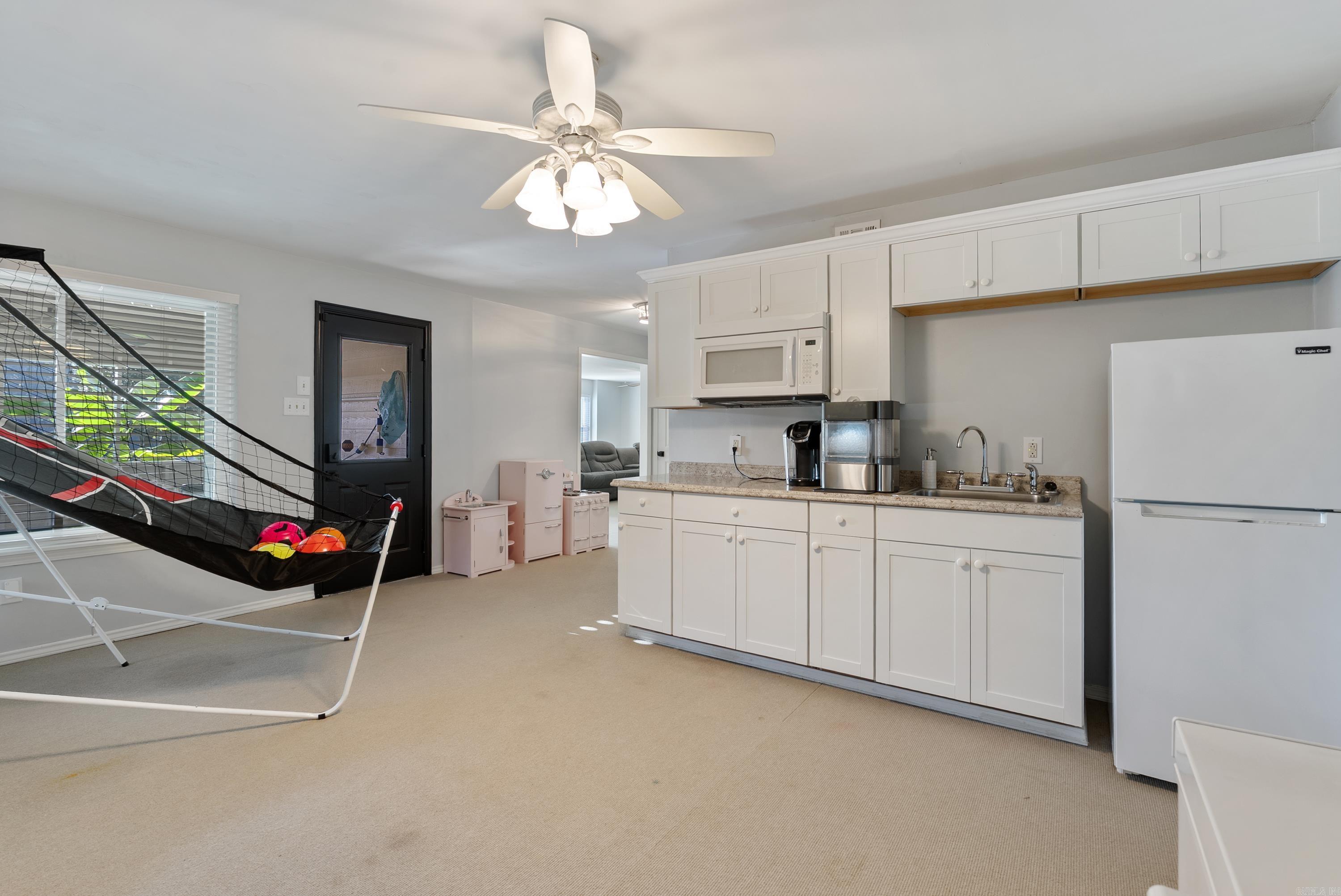 31 E Lake Drive