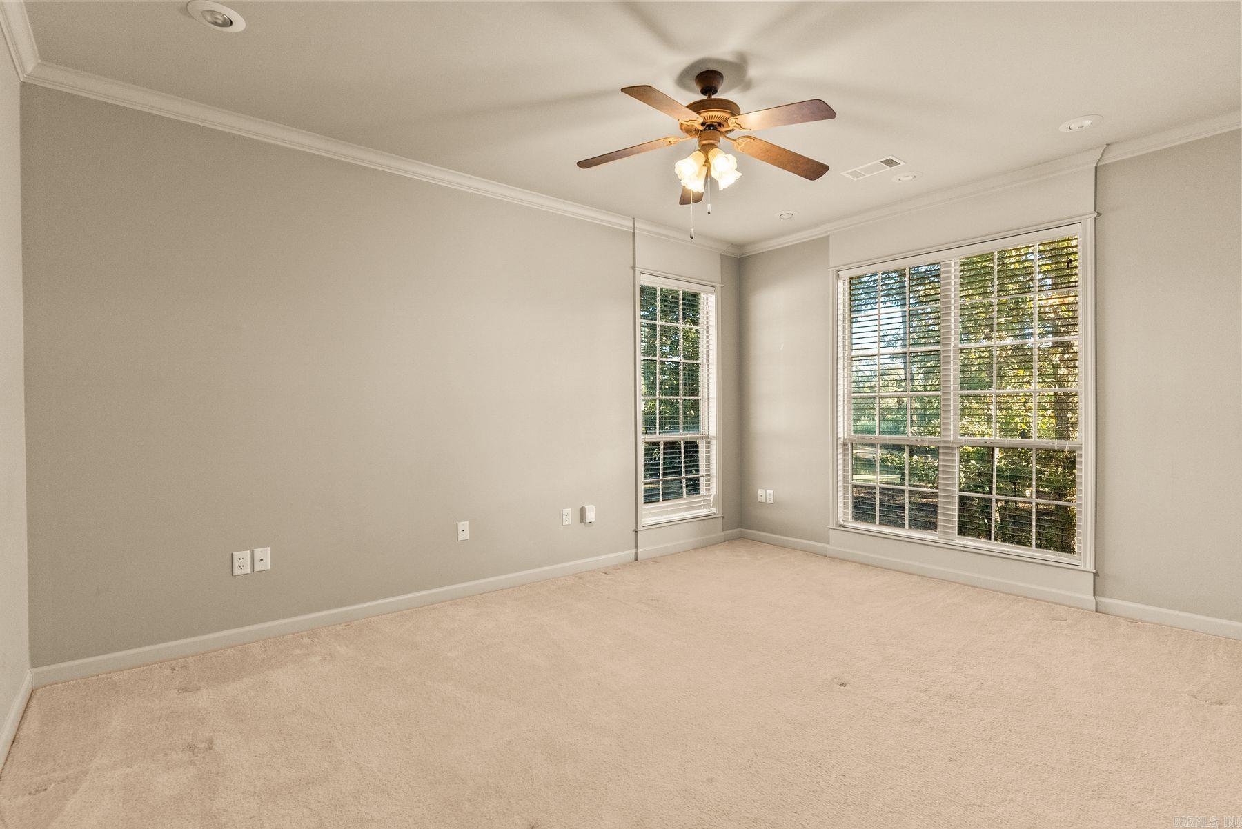 8824 Ridgeview Cove