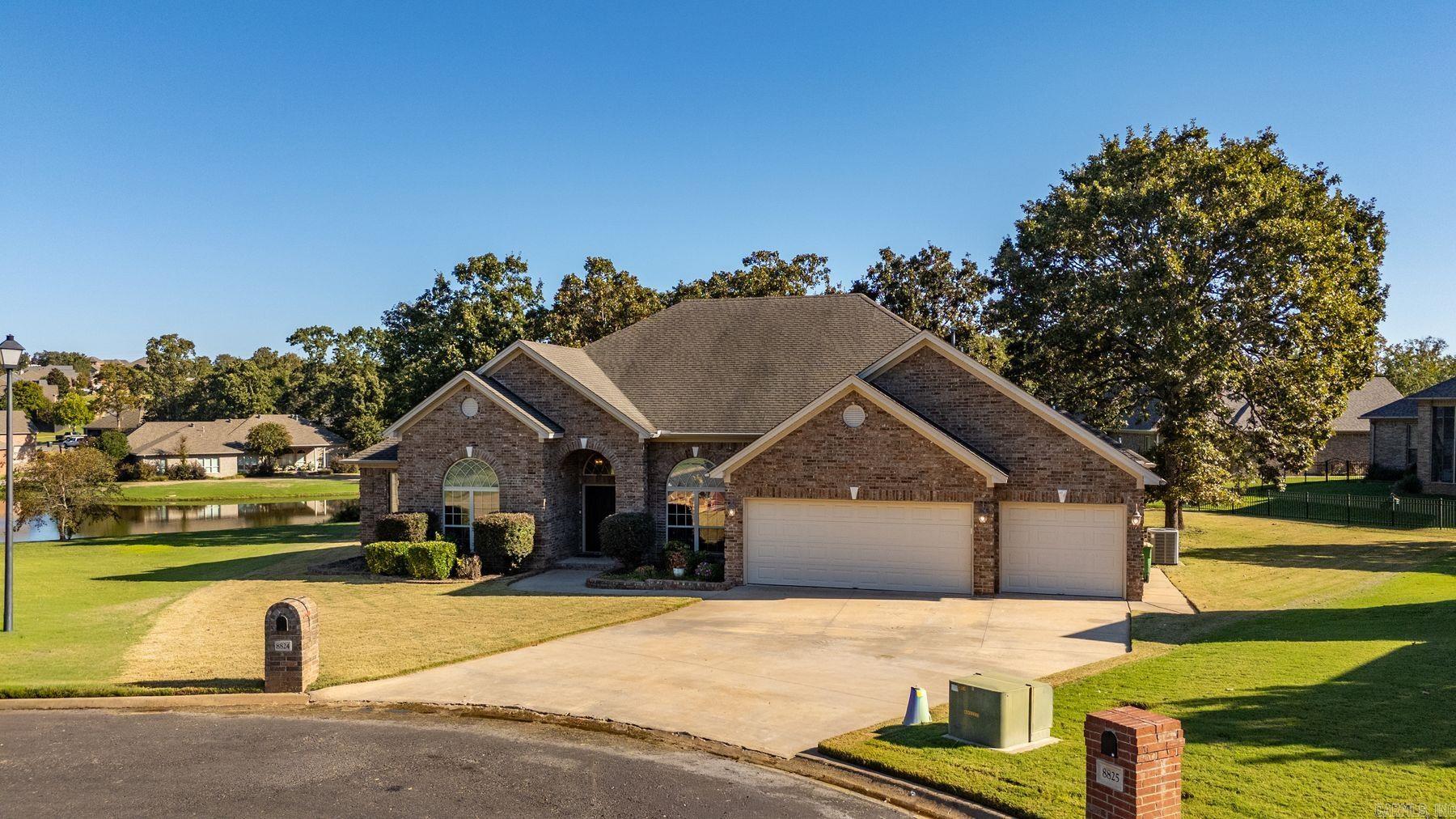8824 Ridgeview Cove