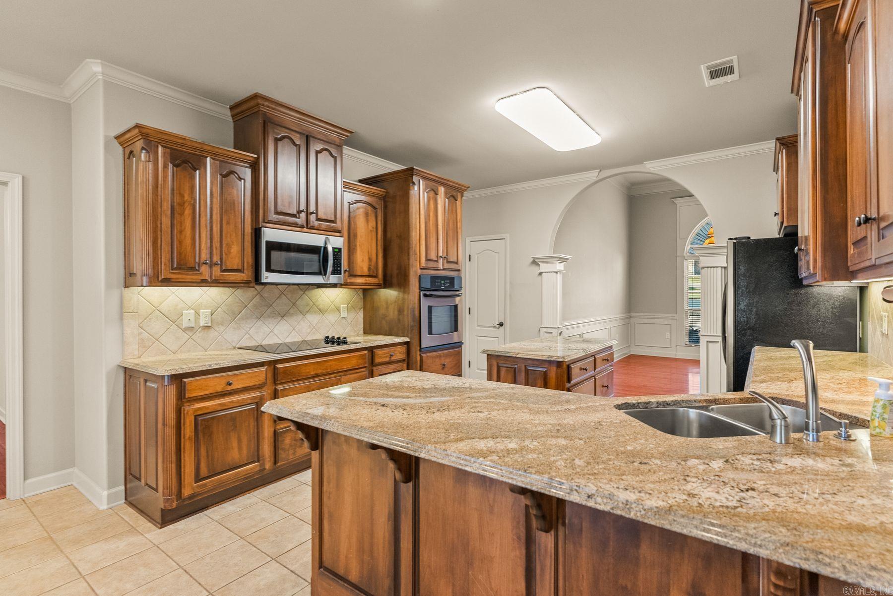 8824 Ridgeview Cove