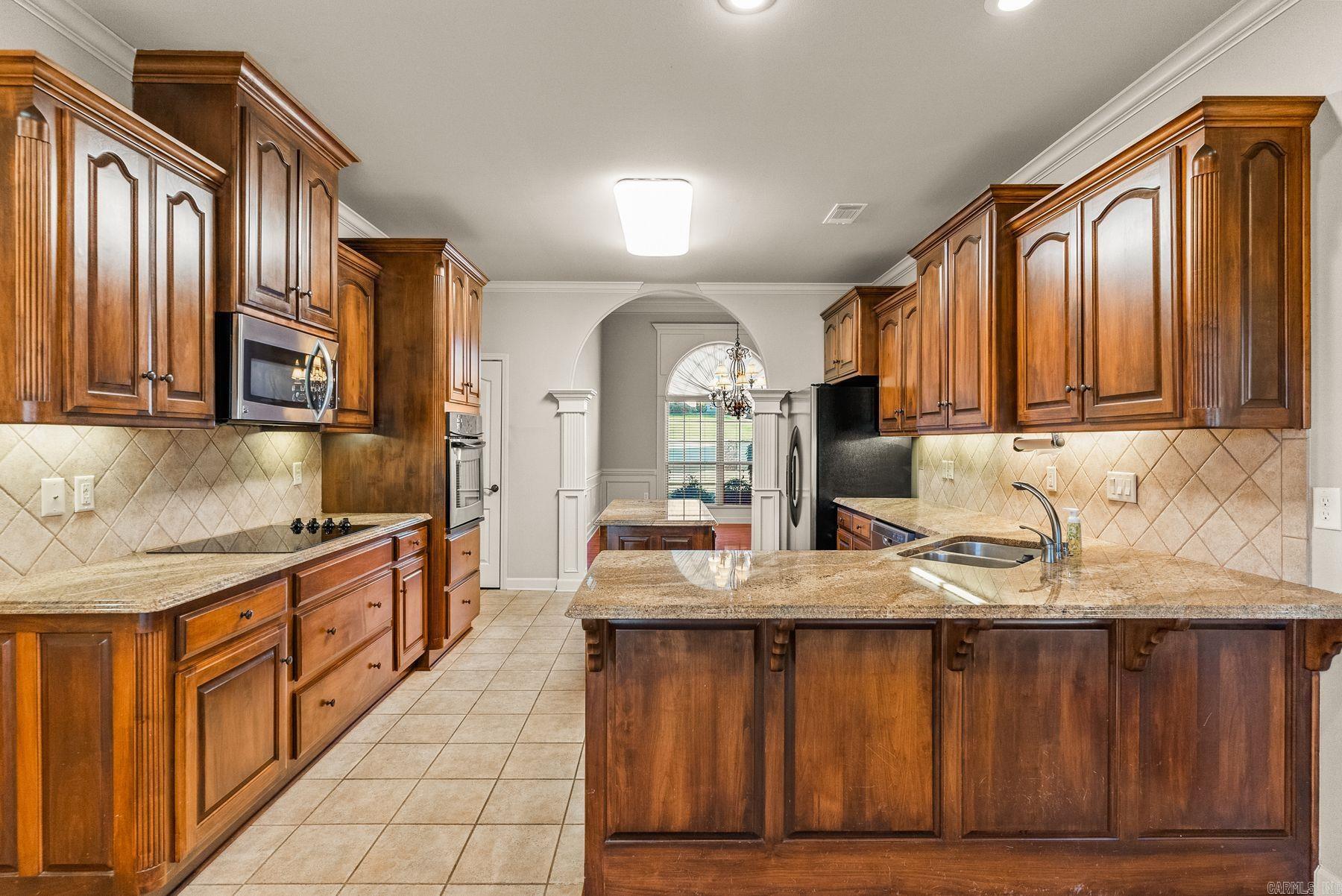 8824 Ridgeview Cove
