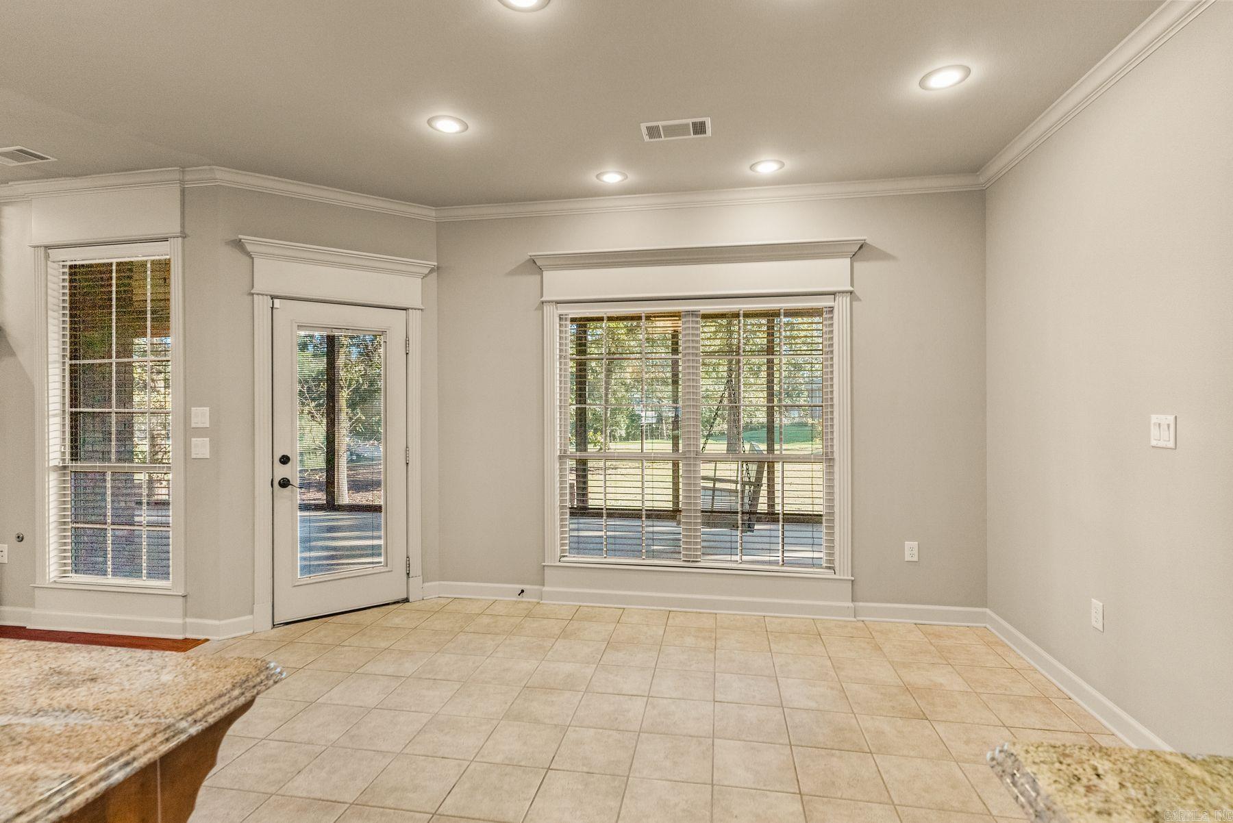 8824 Ridgeview Cove