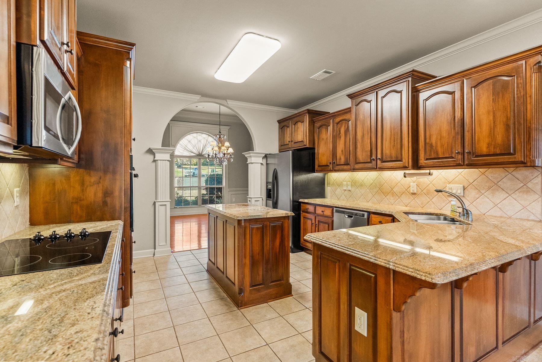 8824 Ridgeview Cove