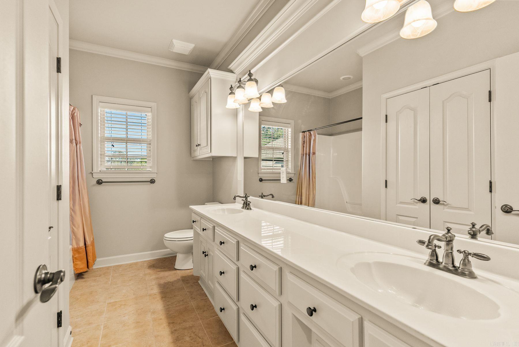 8824 Ridgeview Cove