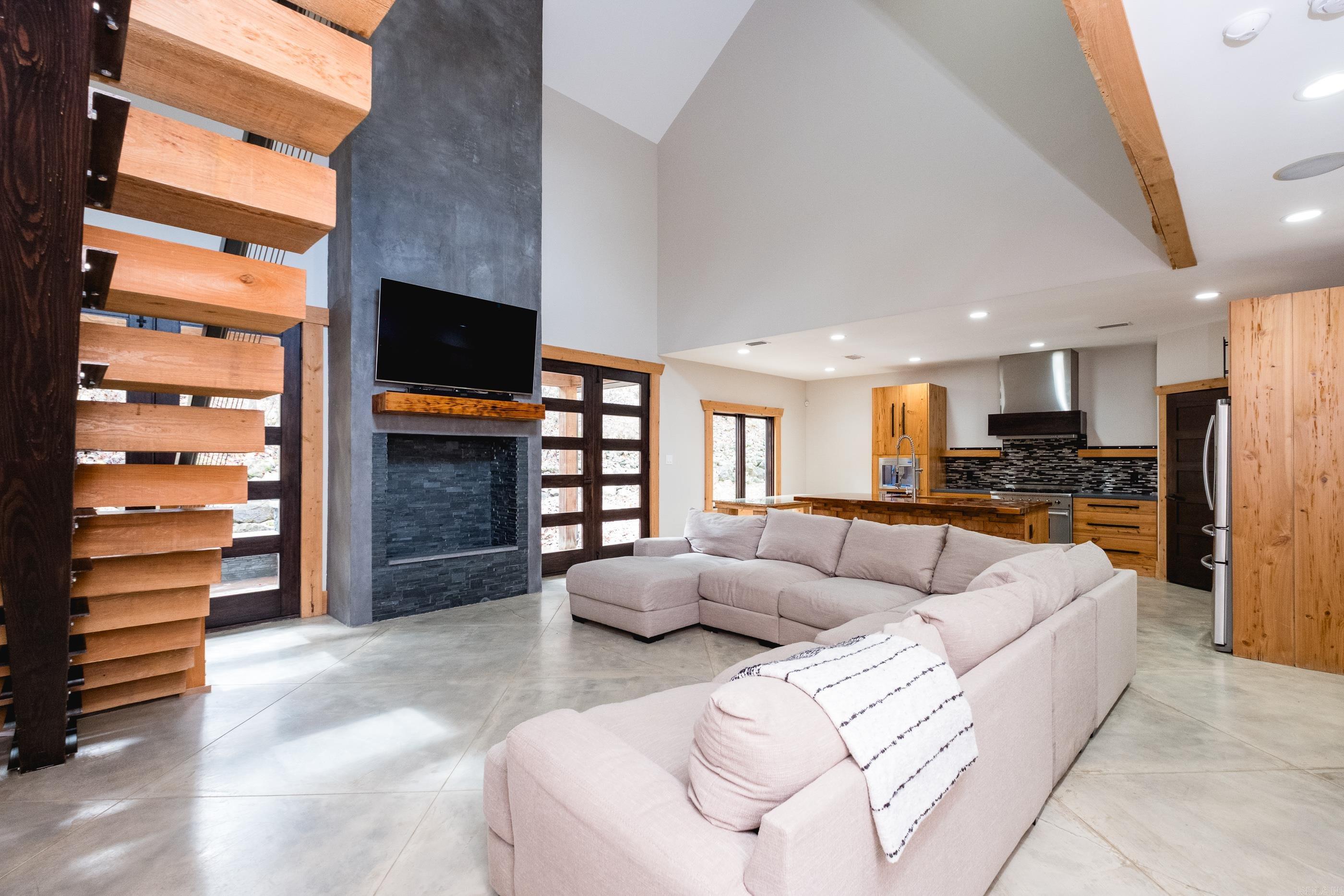 15 Chenay Drive