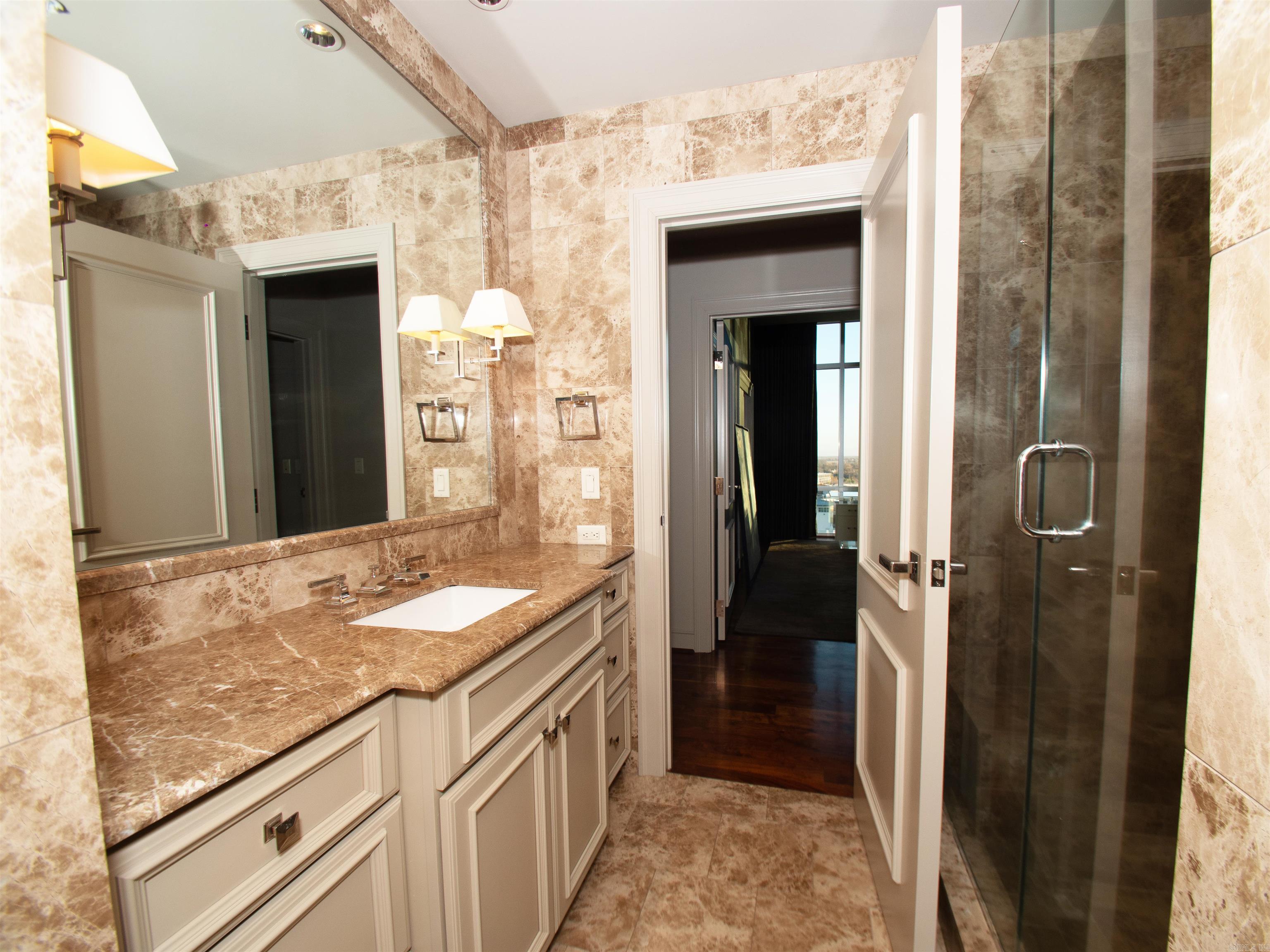 300 E Third Unit: 1504