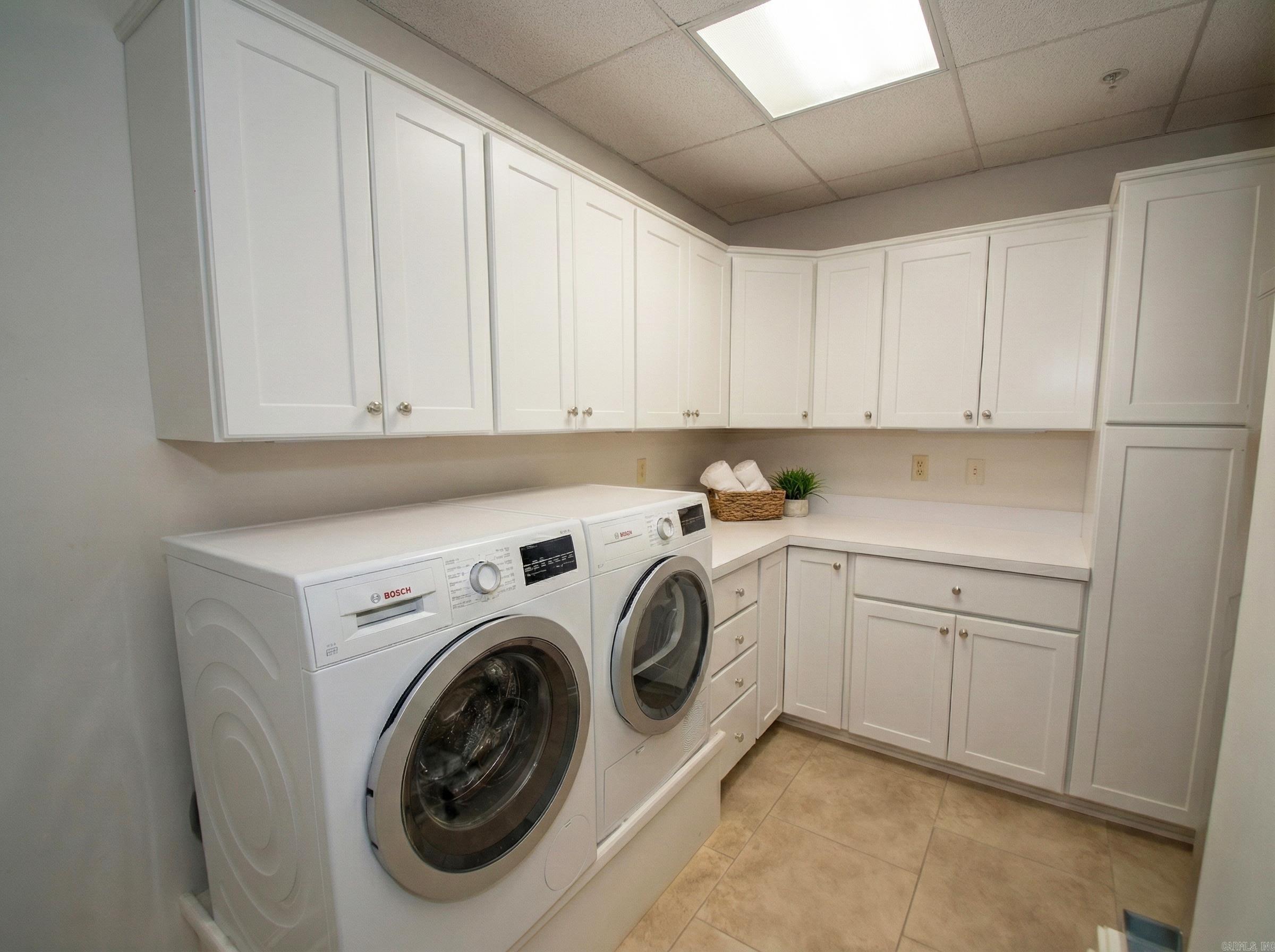 300 E Third Unit: 1504
