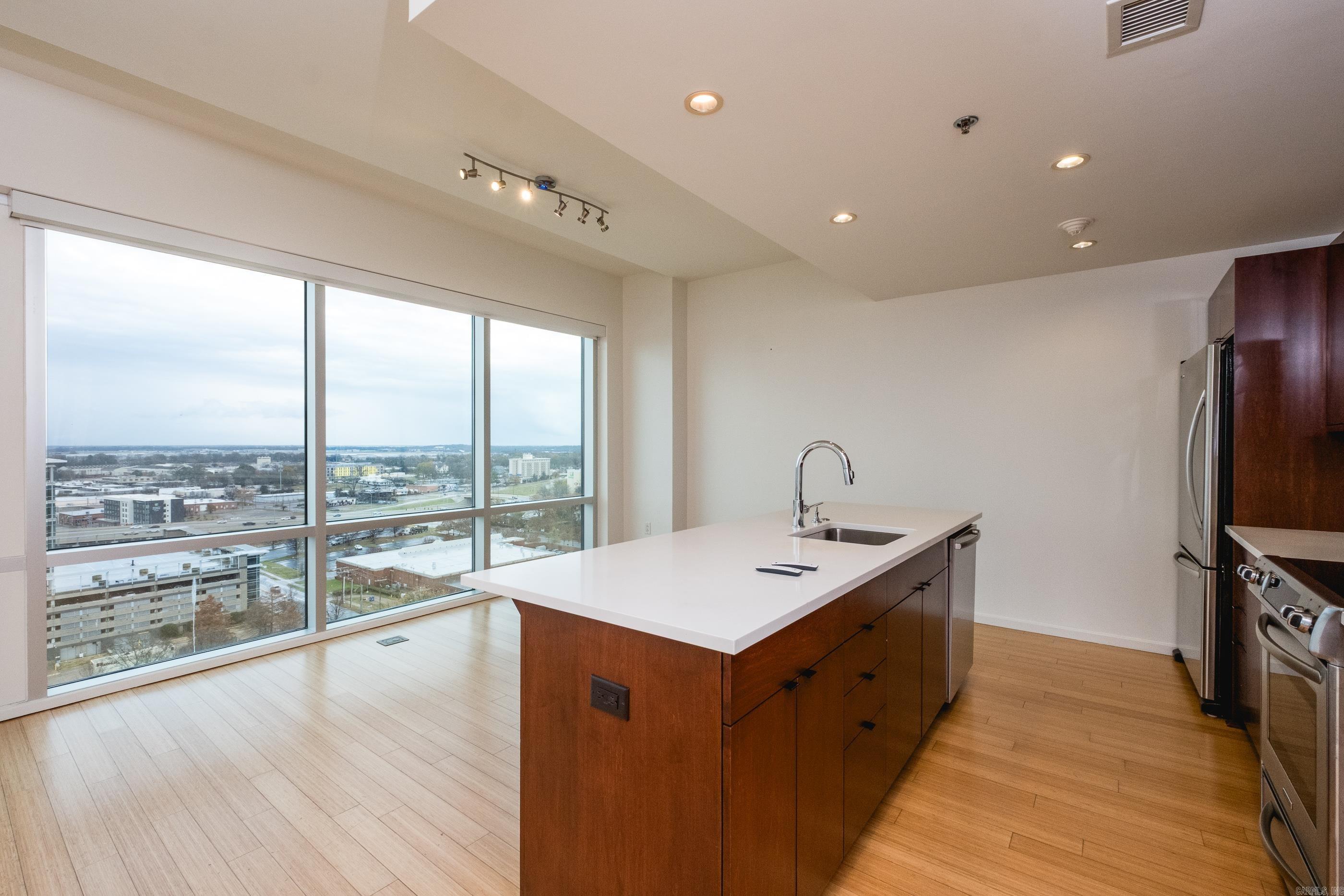 315 Rock Street Unit: 1507
